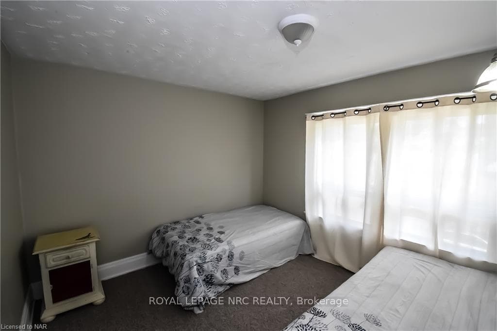 200 RUSSELL Avenue Unit 2 photo 10