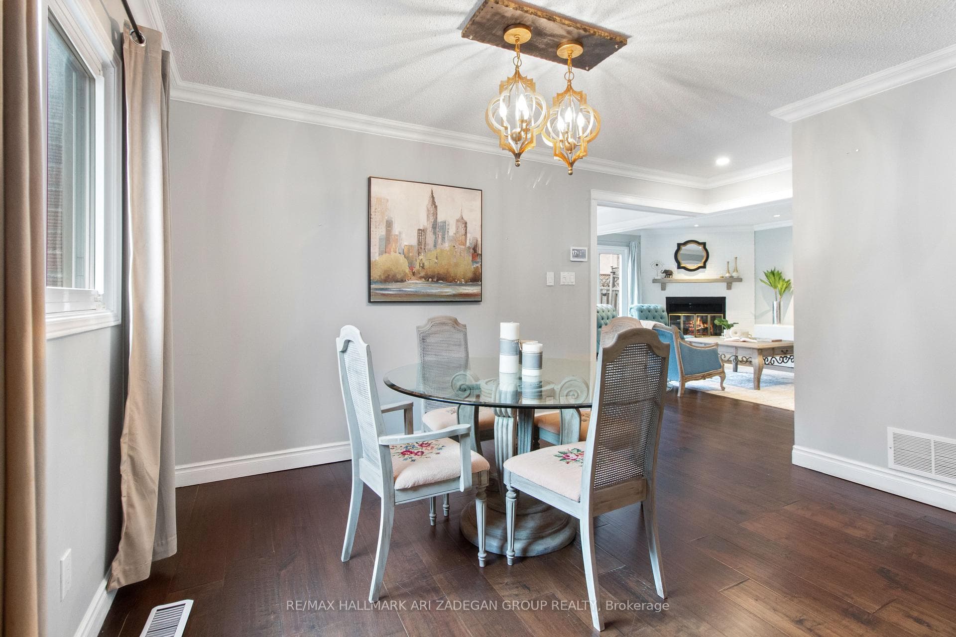 16 Roseborough Crescent photo 4