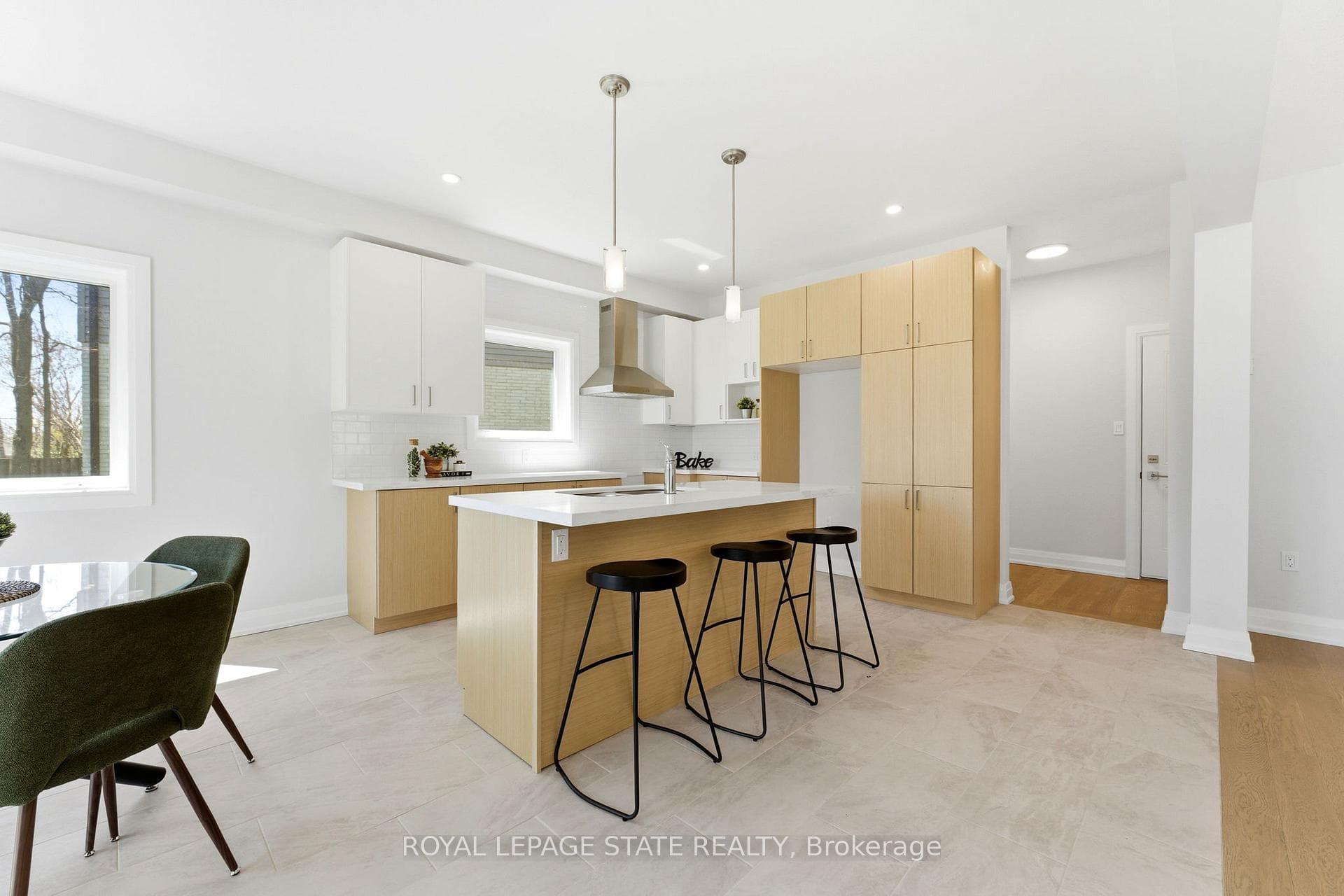 23 Woodvalley Court photo 6