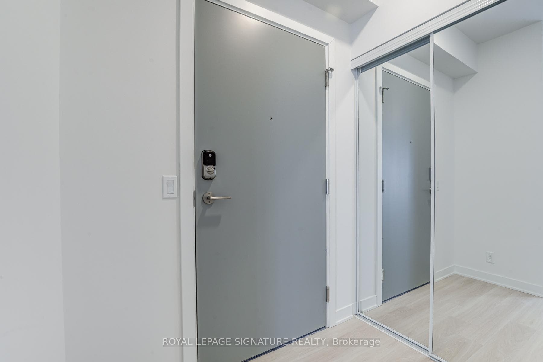 30 Upper Mall Way N/A Unit 3107 photo 6