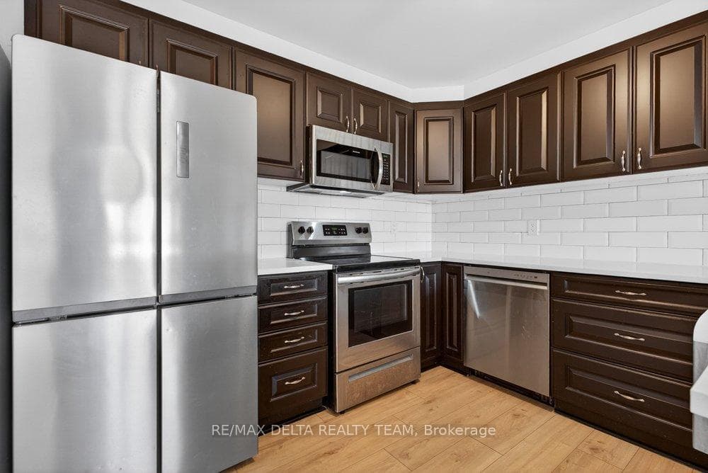 94 FEATHERTOP Lane photo 18