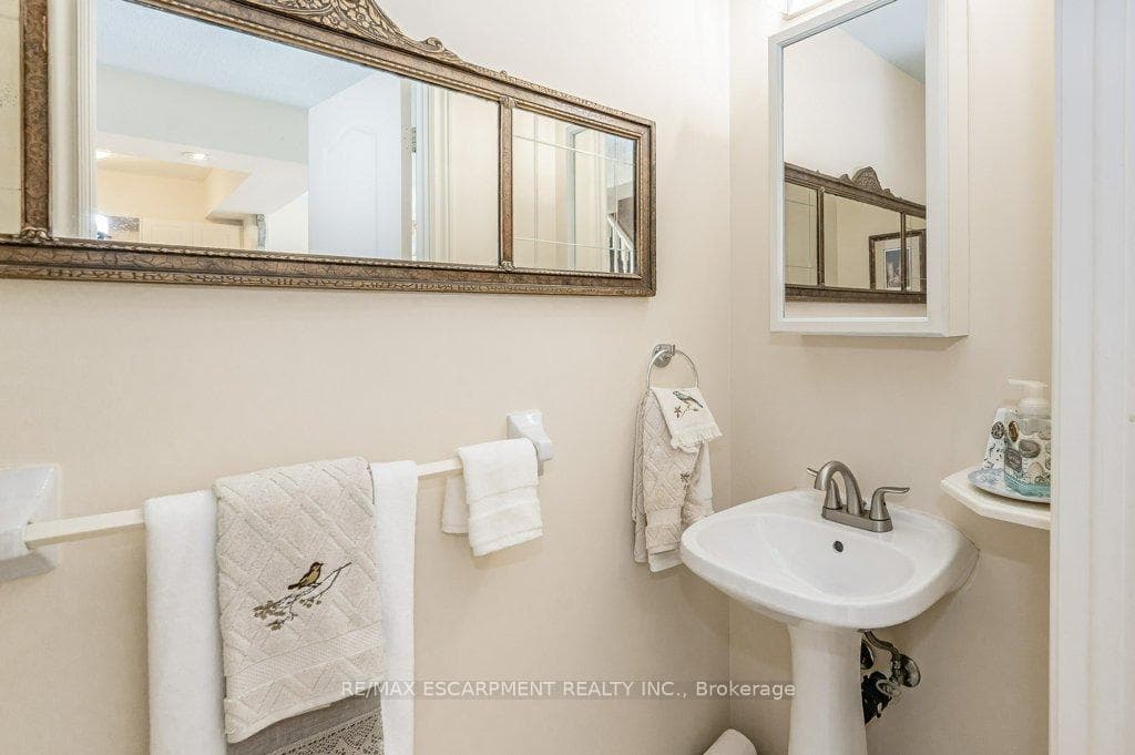 10 John Street Unit 405 photo 14