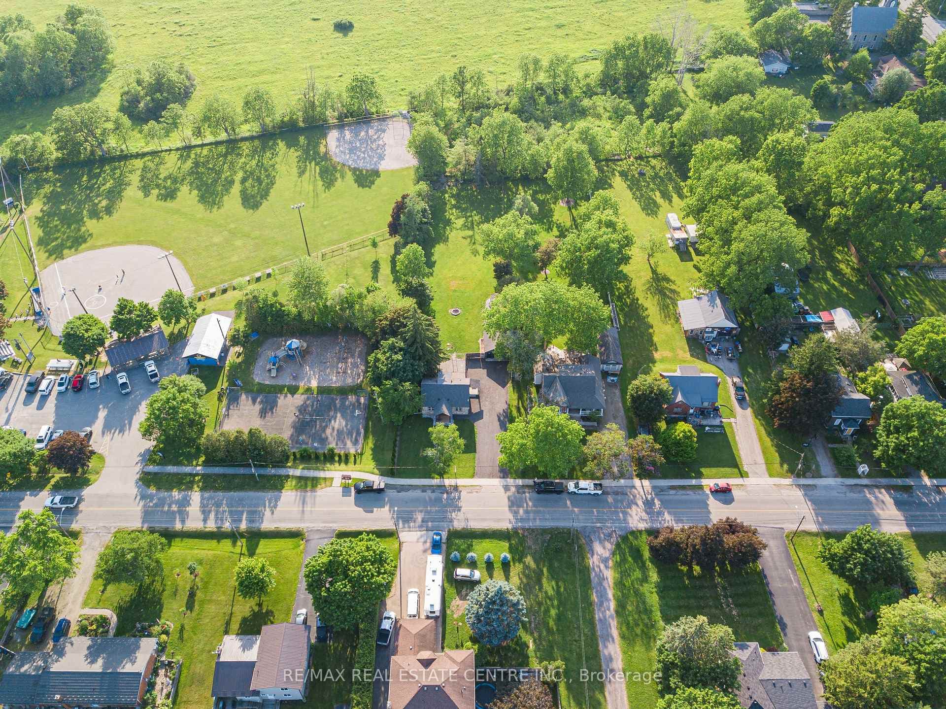 1235 Sheffield Road photo 41