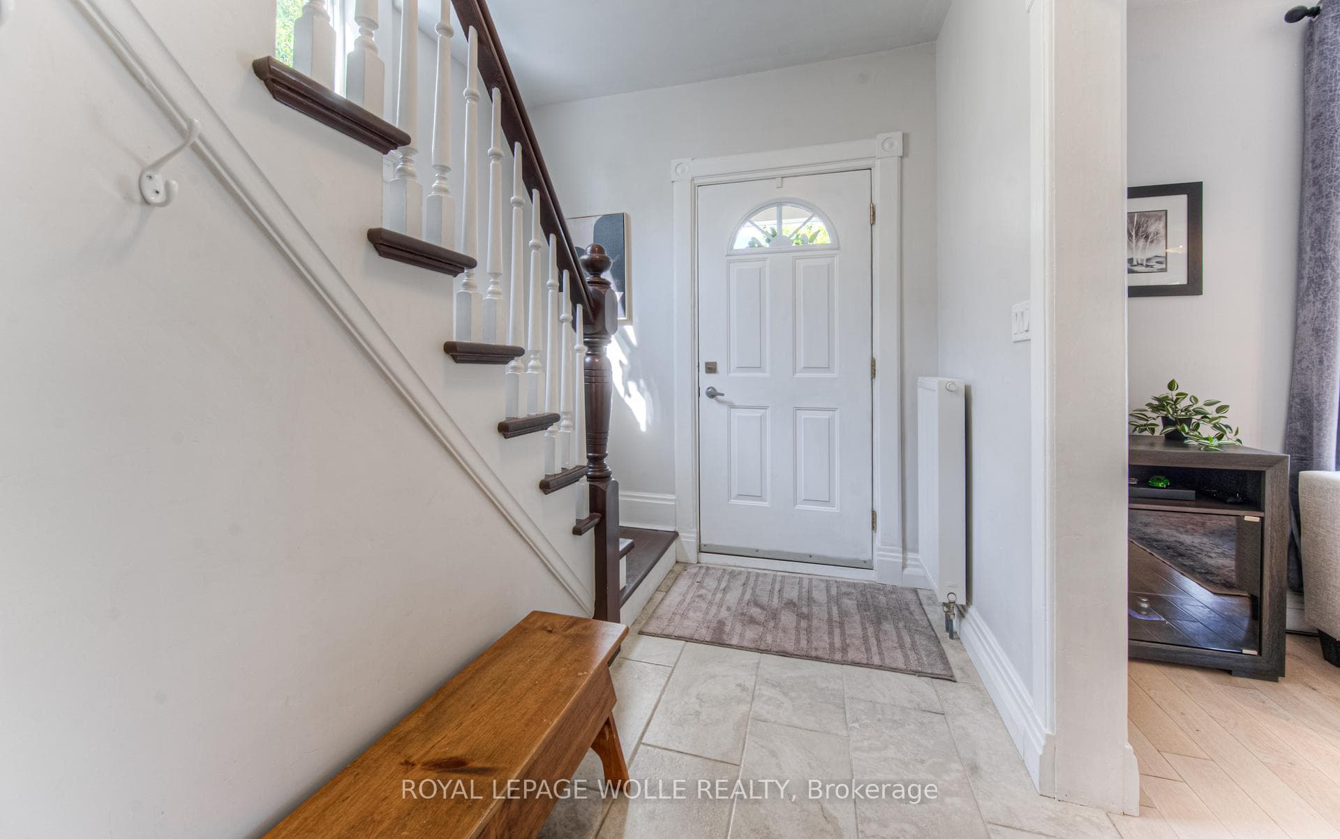 93 Joseph Street photo 4