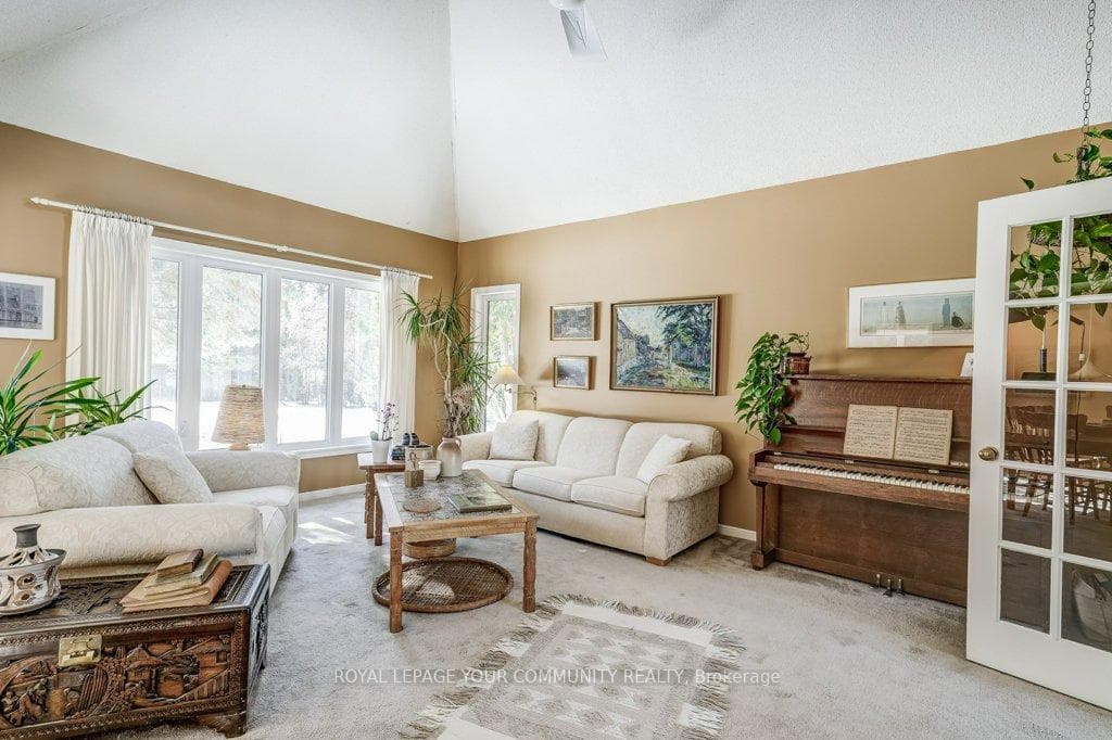 103 East Humber Drive photo 7