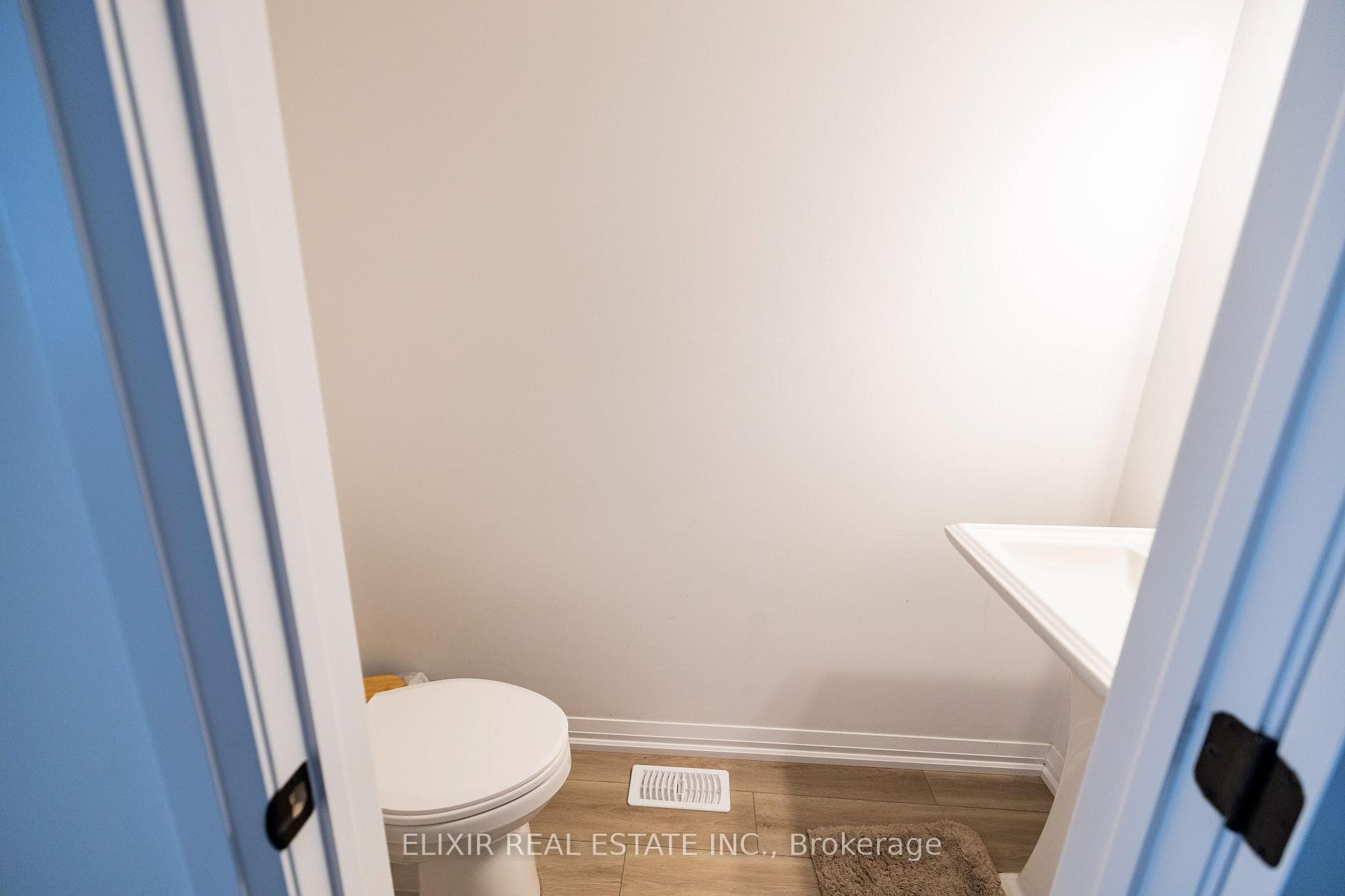 55 Tom Brown Drive Unit 48 photo 6