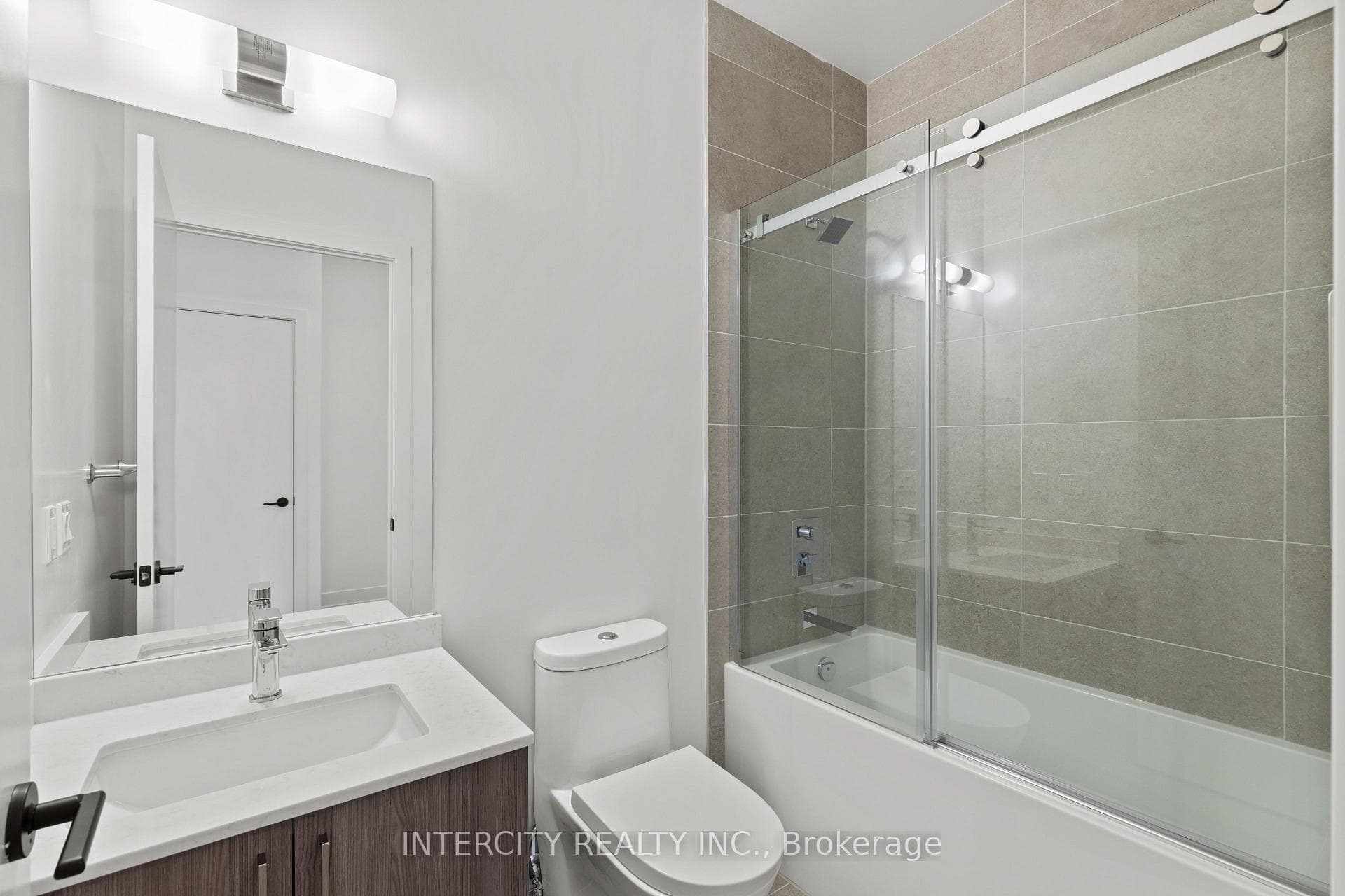 2075 King Road Unit 120 photo 11