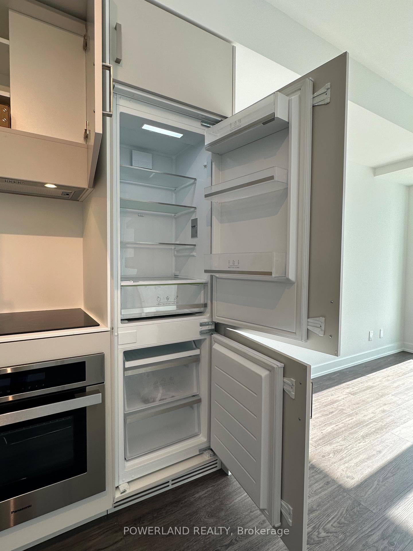 88 Queen Street Unit 1709 photo 13