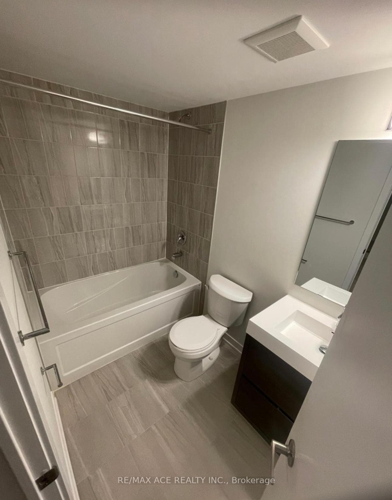 1865 Pickering Parkway Unit 1501 photo 11