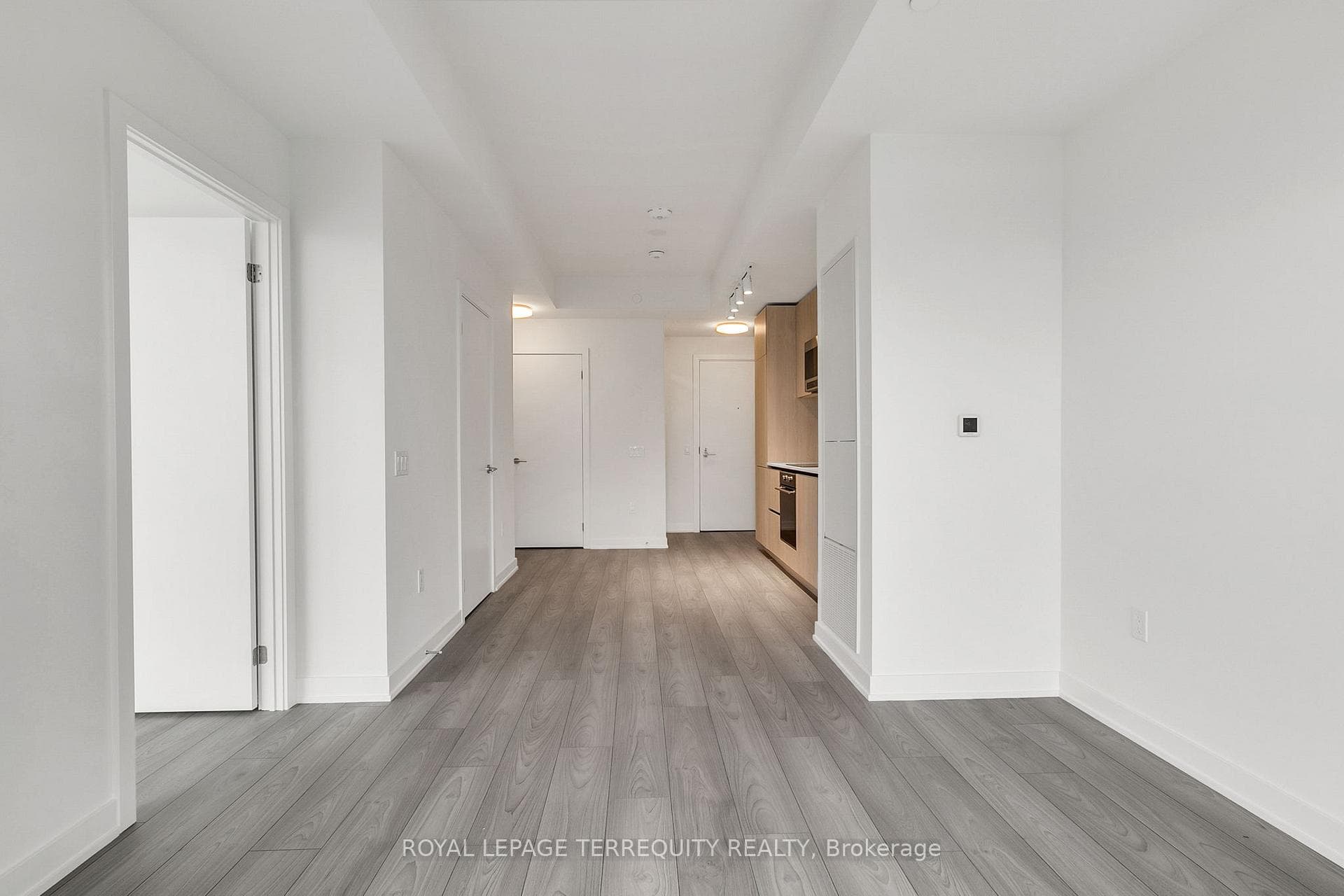 120 Broadway Avenue Unit 1405 photo 12