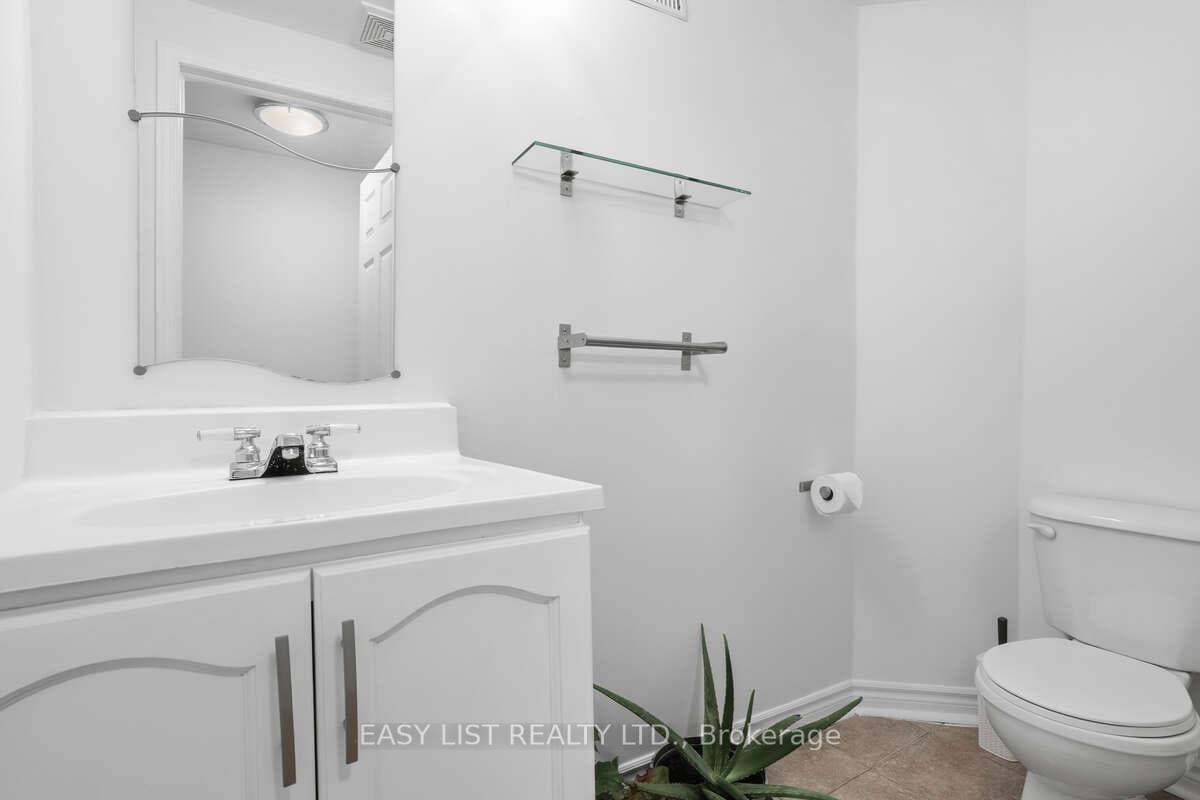 15 Coolspring Crescent photo 33