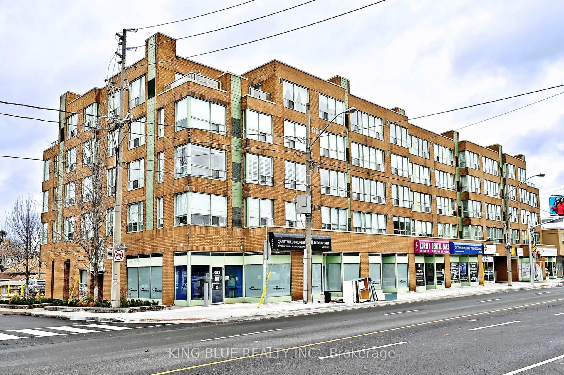 955 O'Connor Drive Unit 406 photo 1