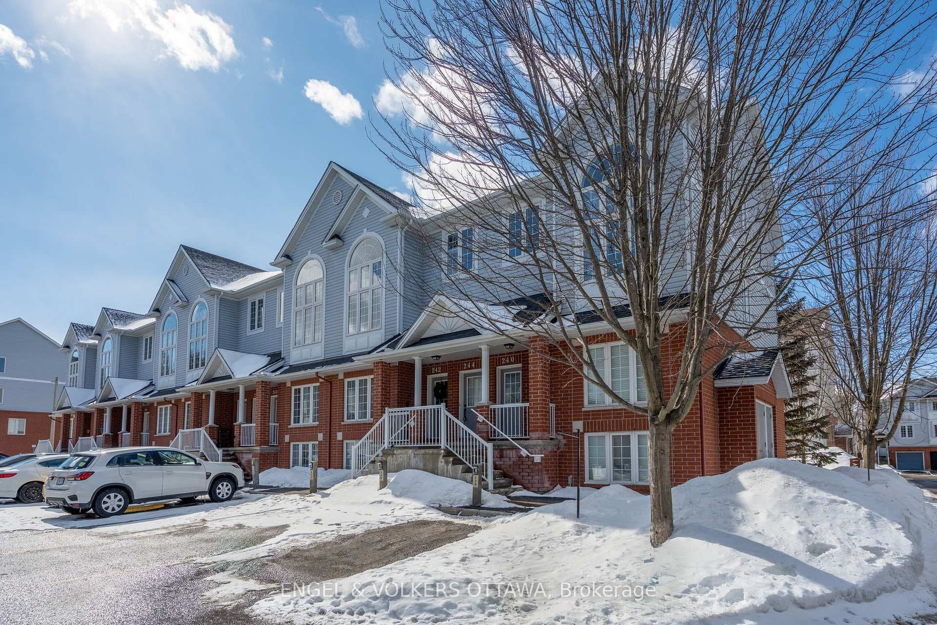 244 Gershwin N/A photo 2