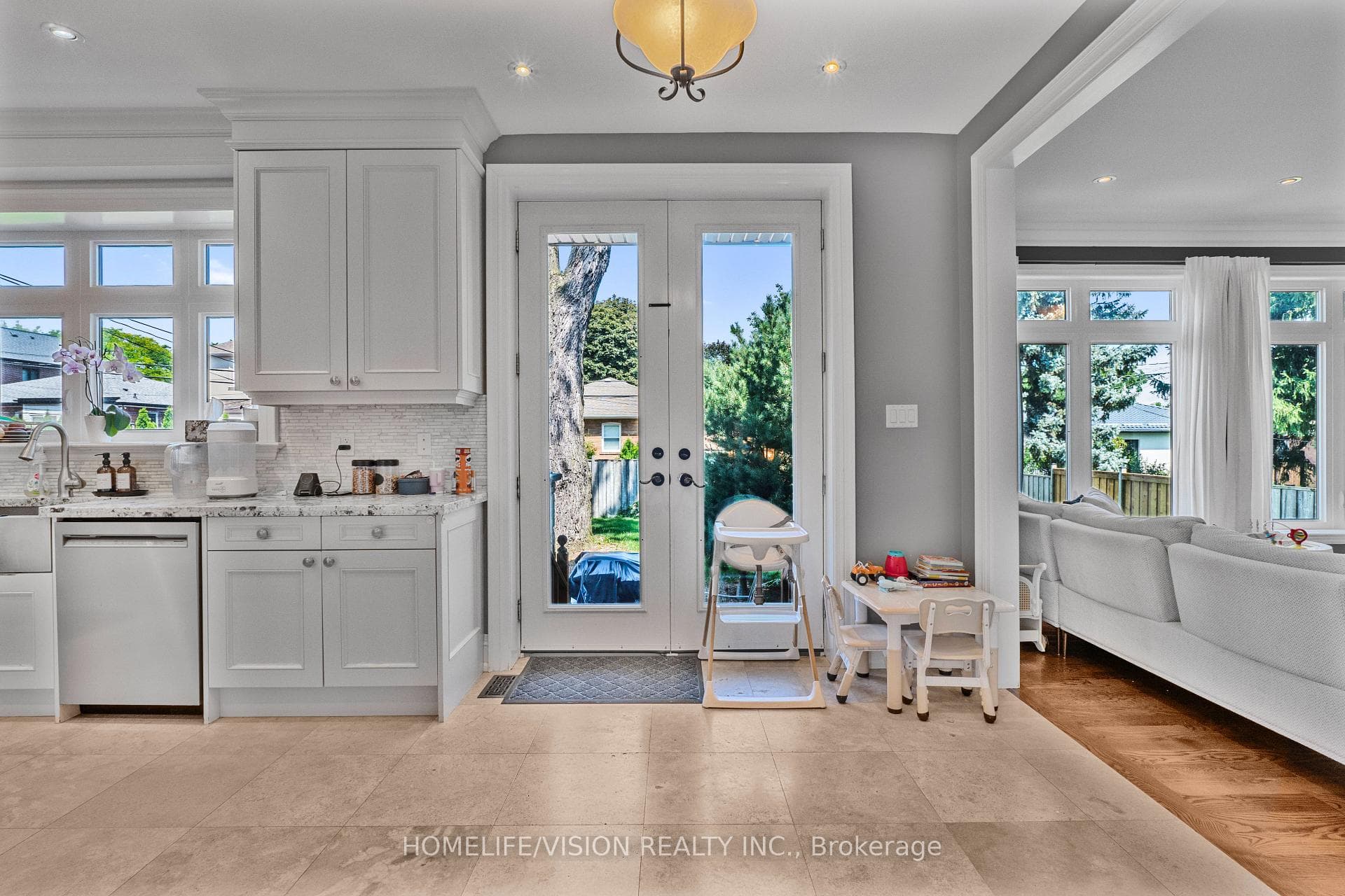 80 North Heights Road photo 12