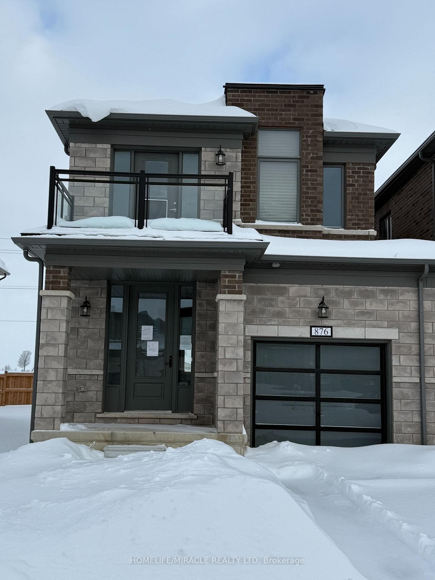 876 Sobeski Avenue photo 4