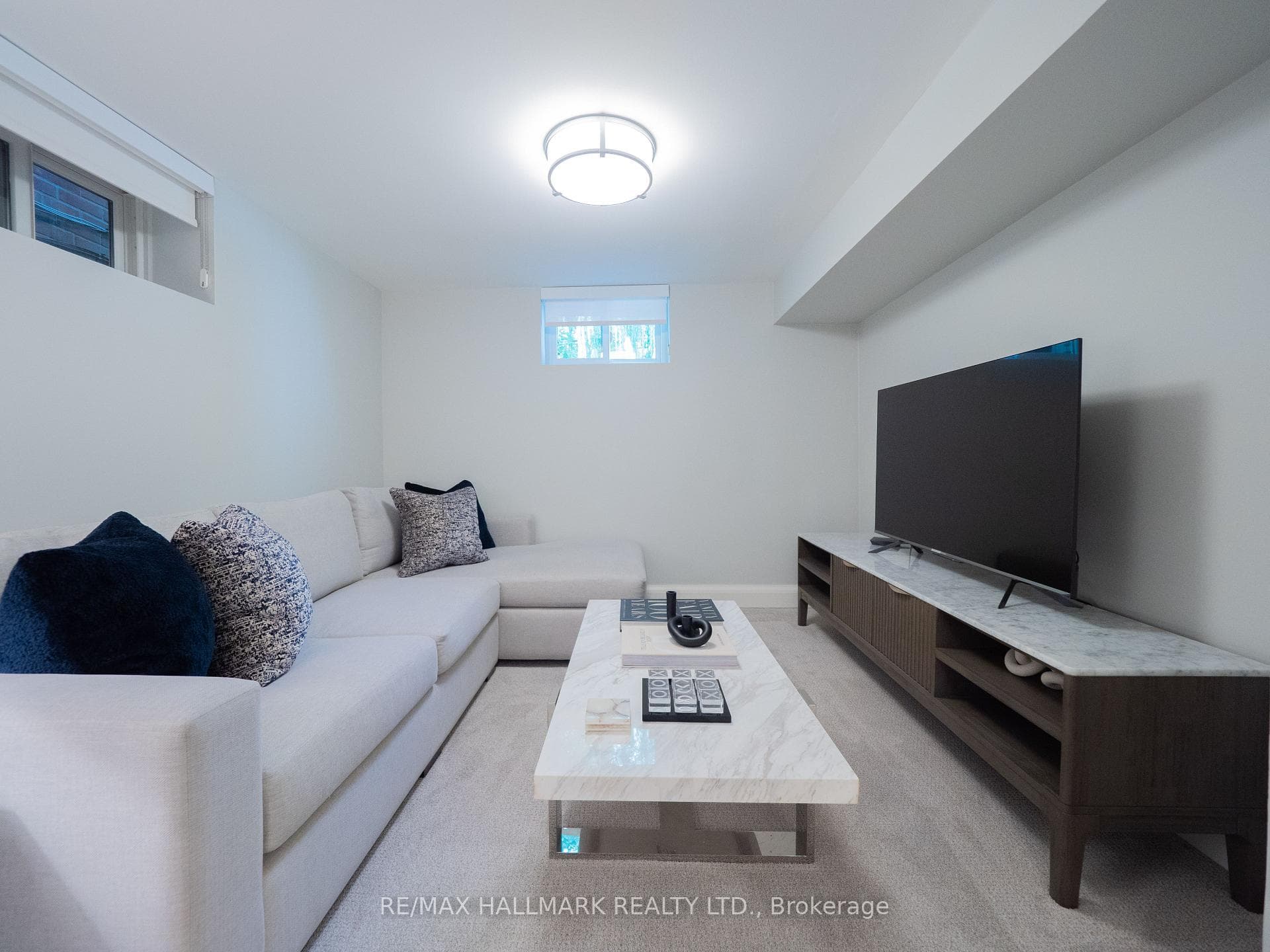 60 Nealon Avenue photo 34