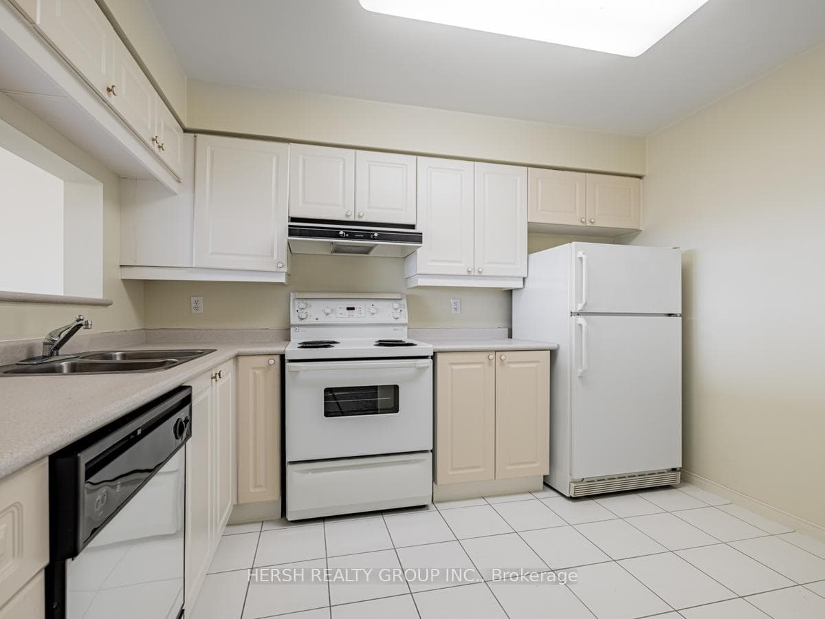 11 TOWNSGATE Drive Unit 1203 photo 5