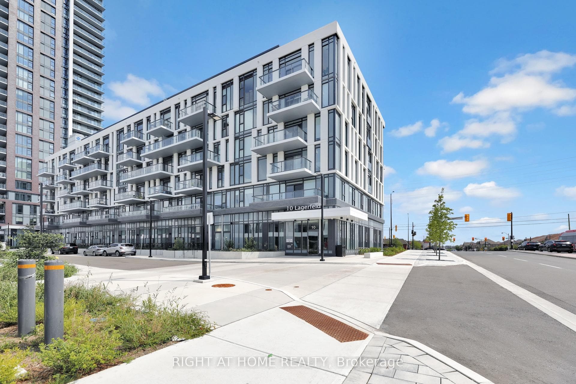 10 LAGERFELD Drive Unit 401 photo 3