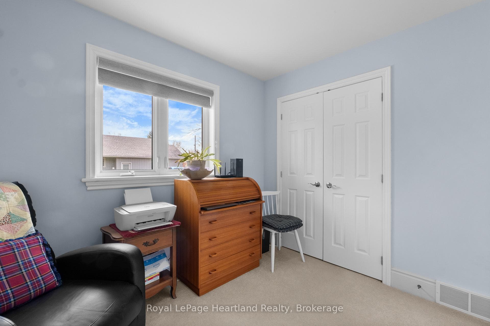 260 William Street photo 25