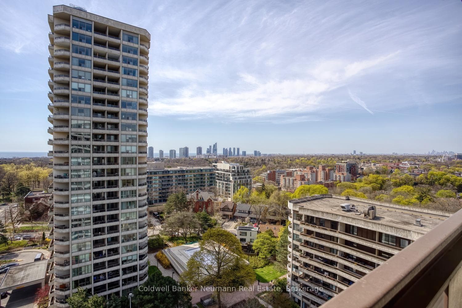 100 Quebec Avenue Unit 1501 photo 36