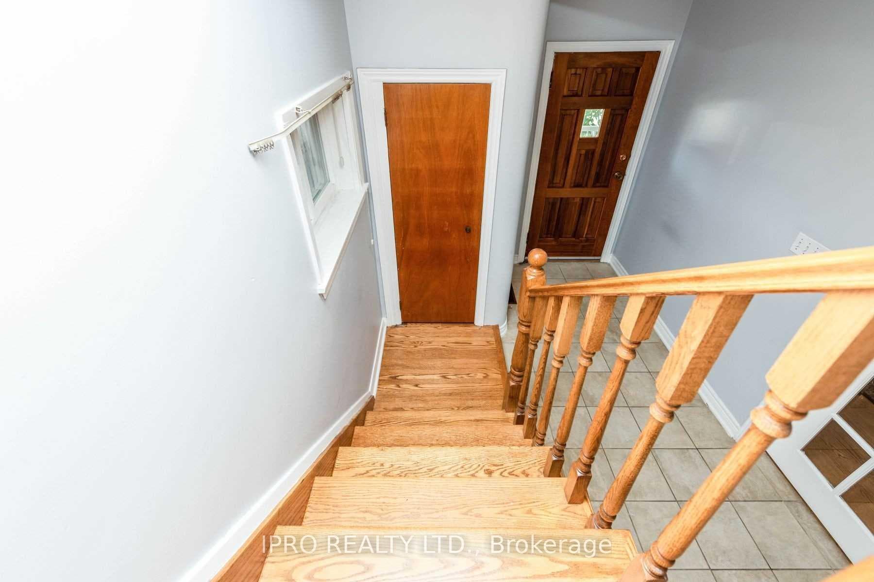 105 Sellers Avenue photo 14