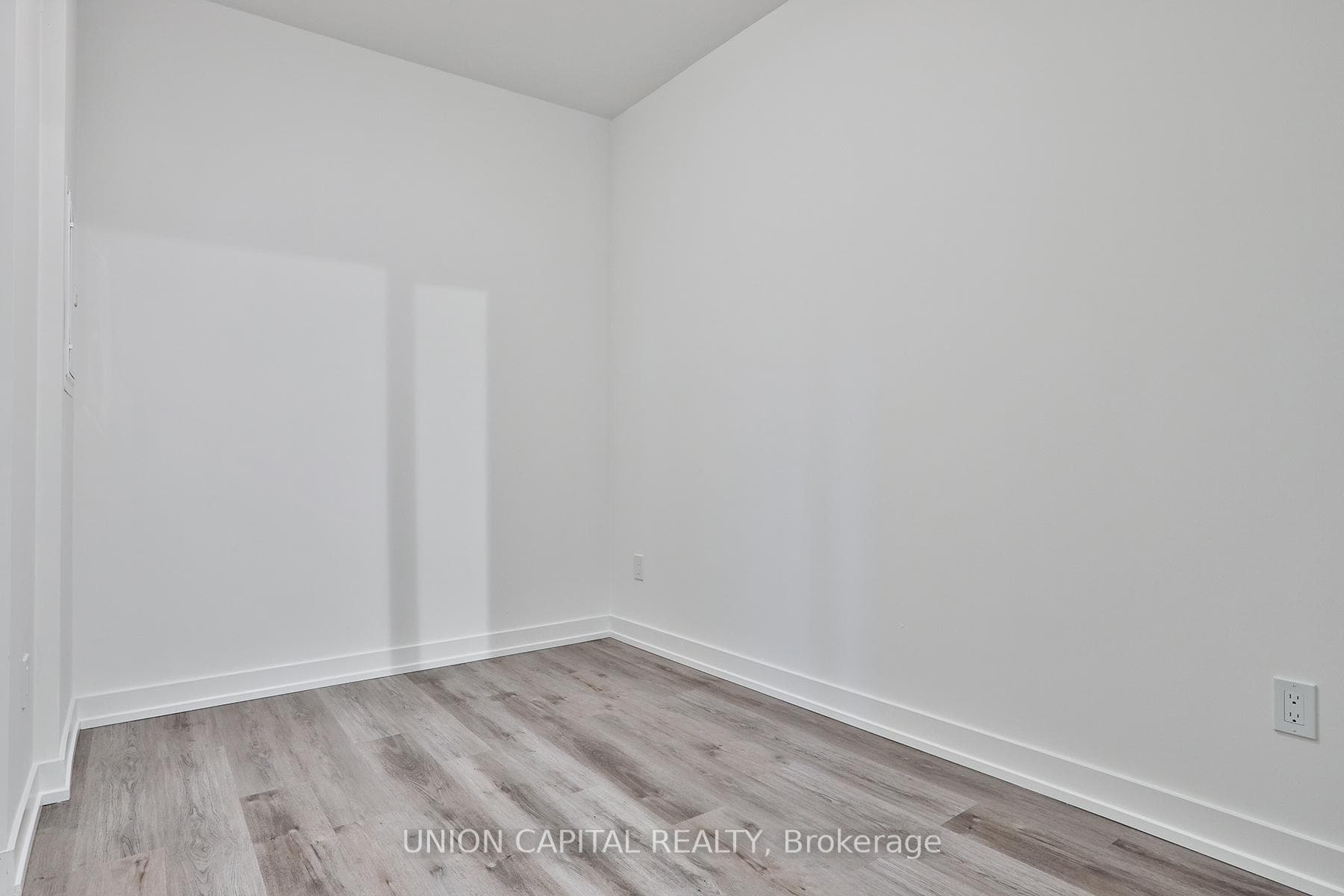 28 Eastern Avenue Unit 332 photo 17