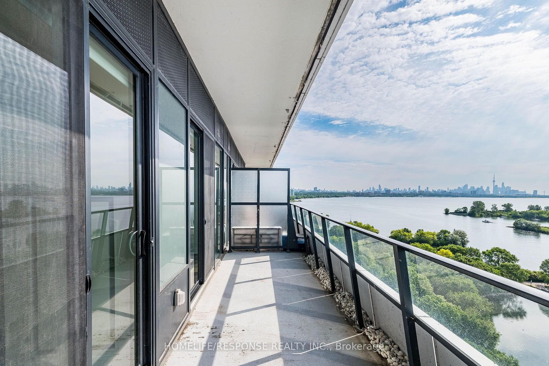 20 SHORE BREEZE Drive Unit 1008 photo 31