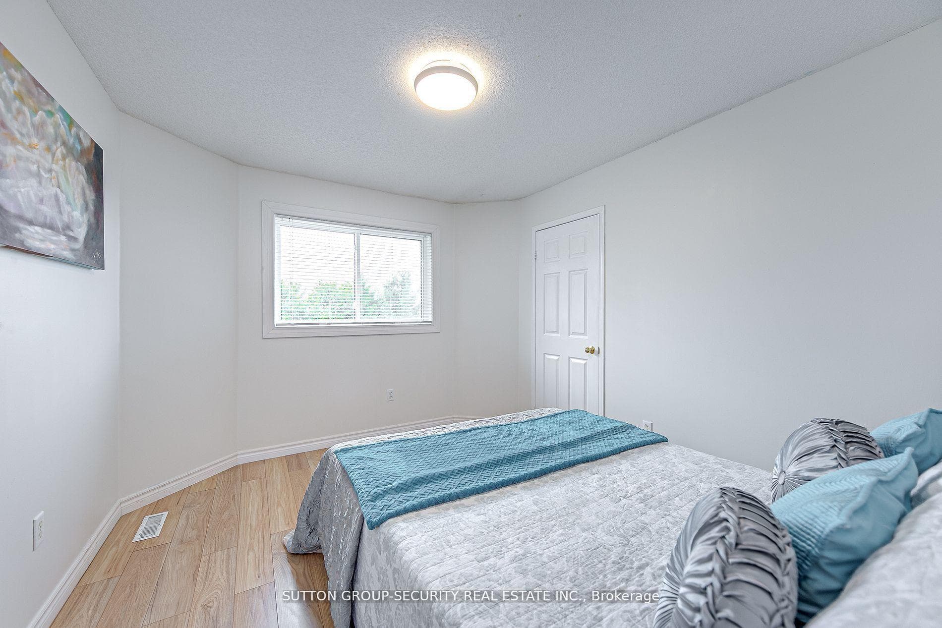 18 Black Willow Drive photo 12
