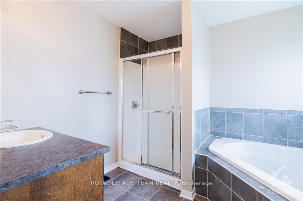 1530 CARRONBRIDGE Circle photo 18