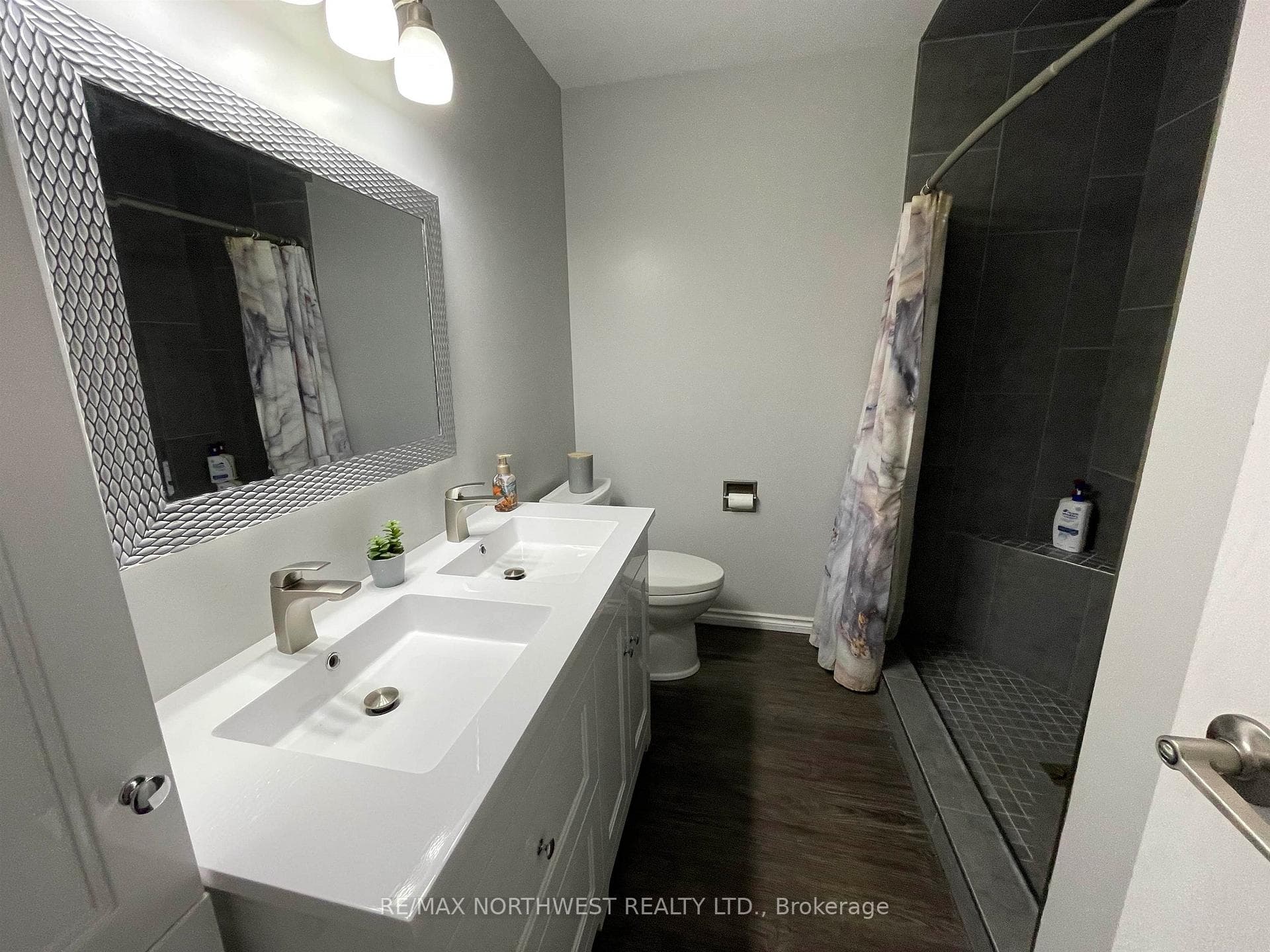 9 Rodgers Road photo 7