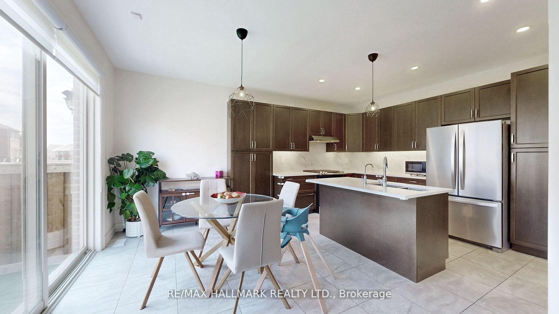 164 Frederick Pearson Street photo 18