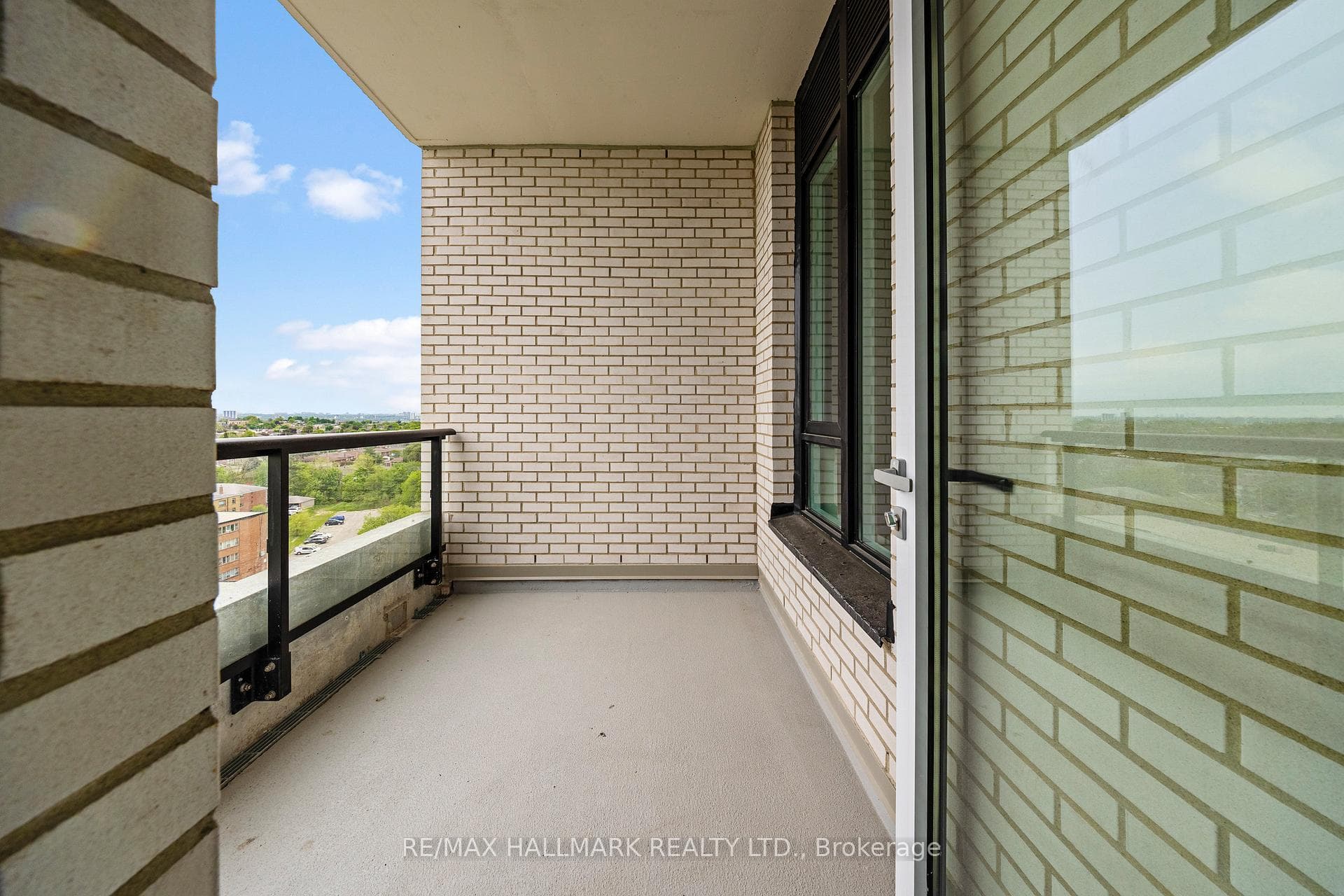 3100 Keele Street Unit 1013 photo 6