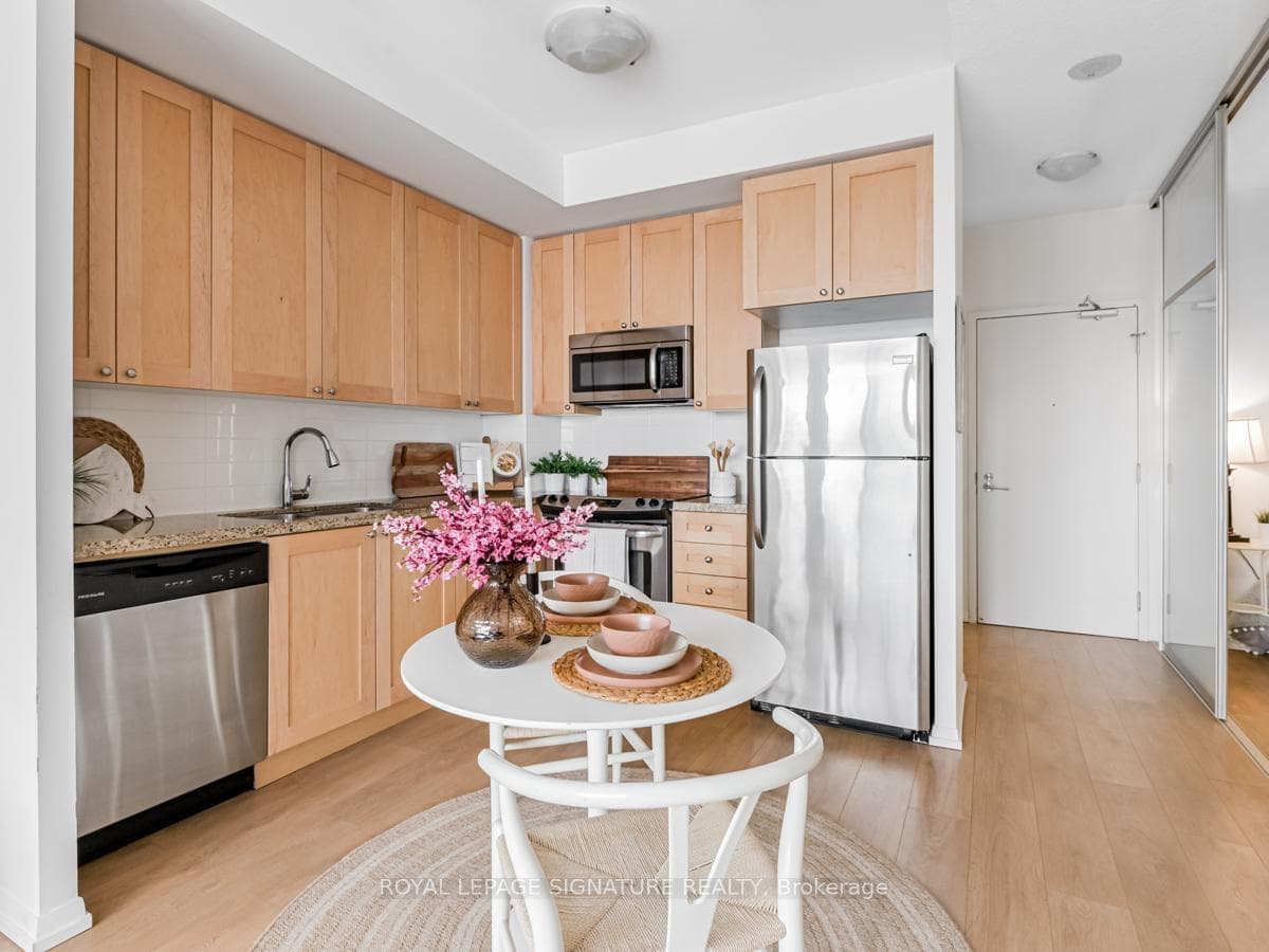 540 Bur Oak Avenue Unit 231 photo 2