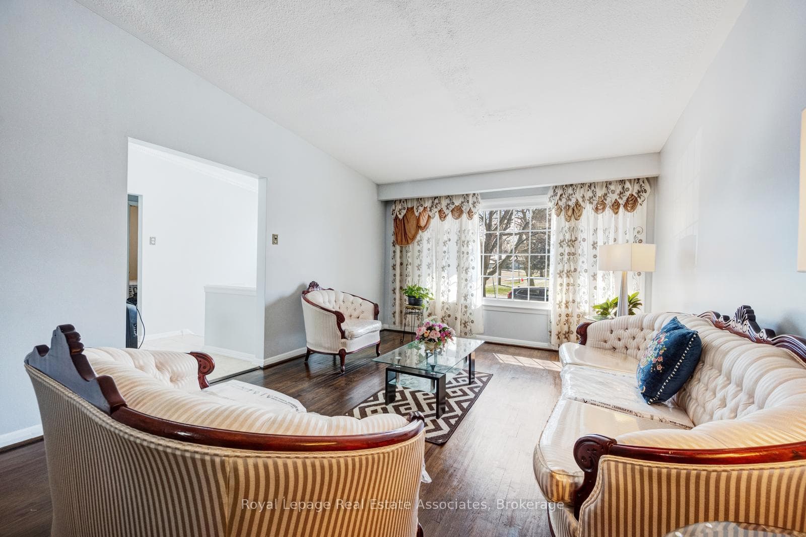 8 Caulfield Road photo 1