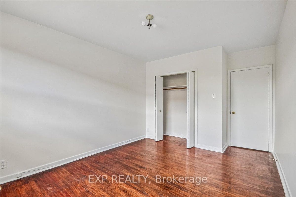 346 Westmount Avenue photo 14