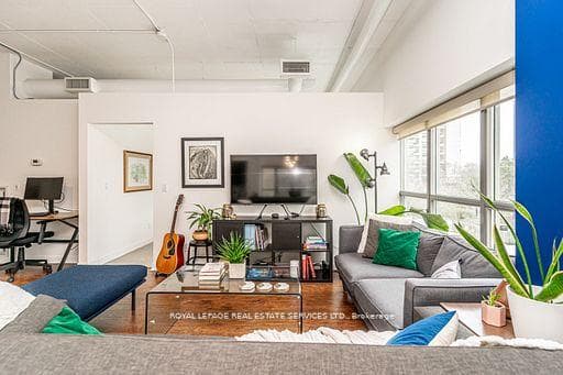 2 Fieldway Road Unit 206 photo 6