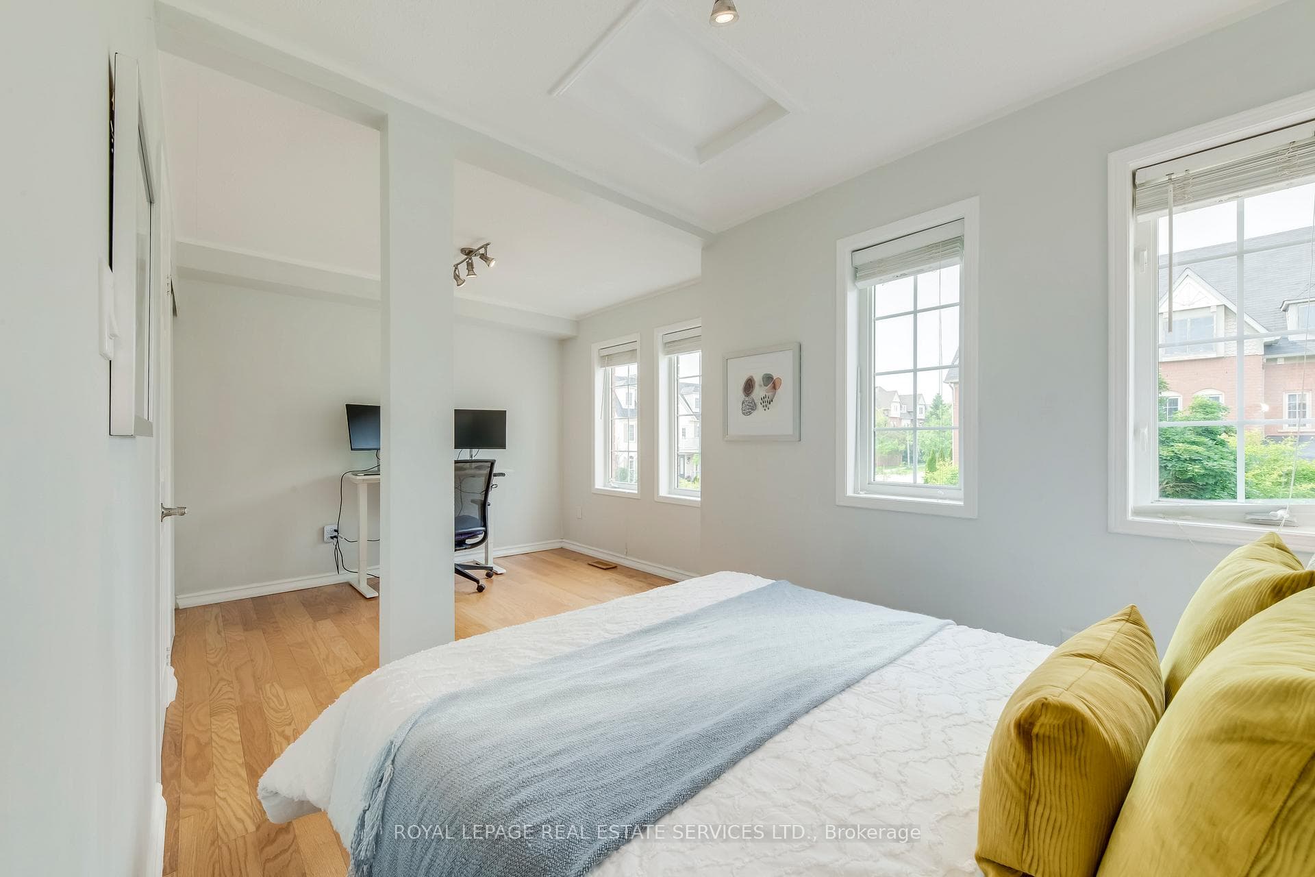 204 Roxton Road photo 21