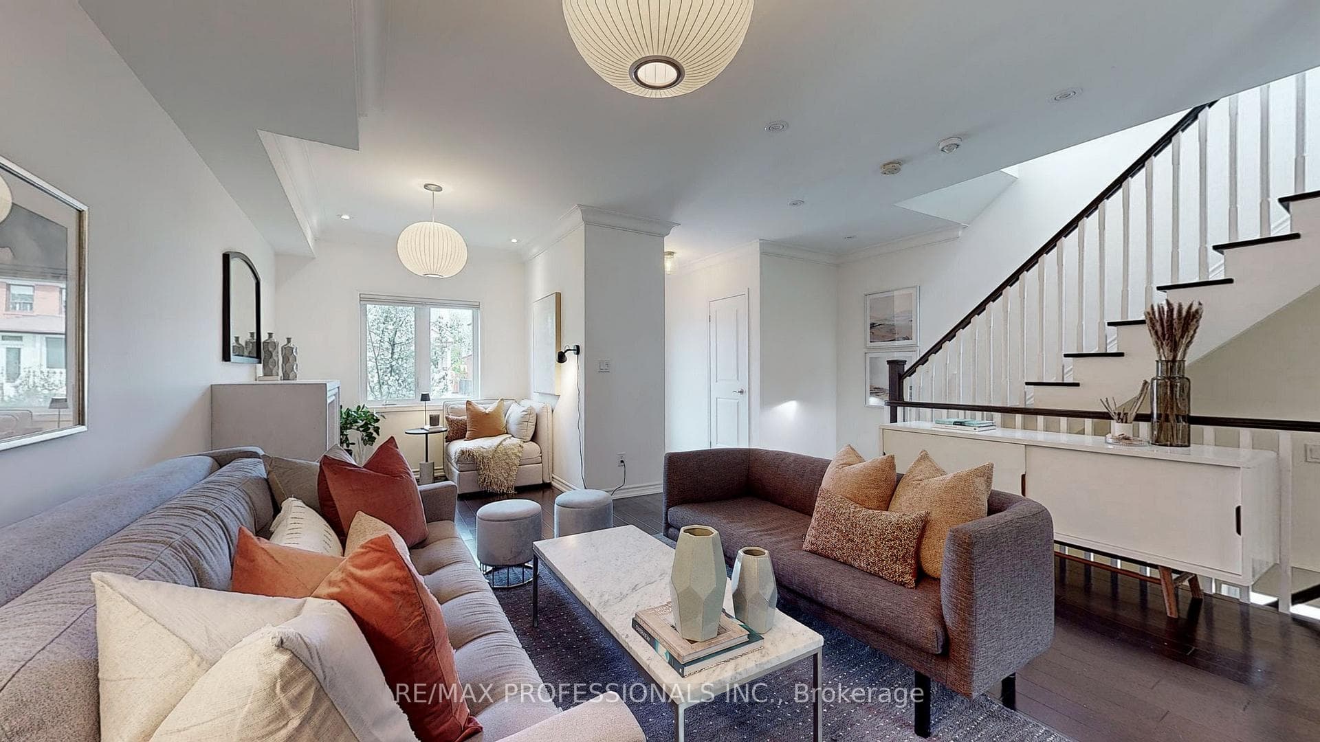 64 Greendale Avenue photo 8