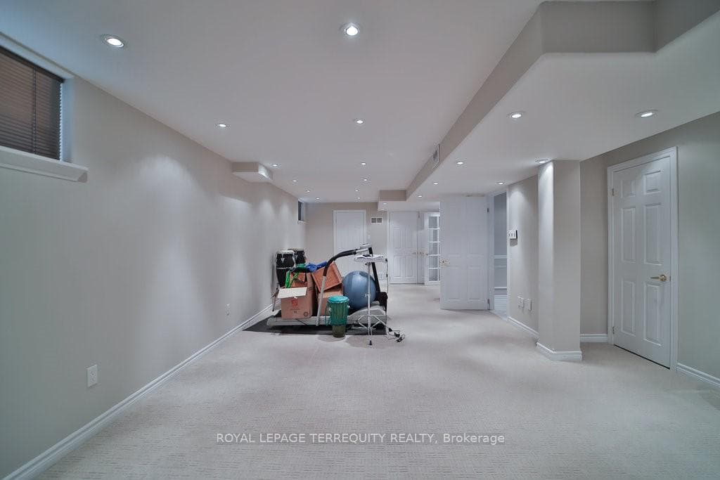 111 Brighton Avenue photo 29
