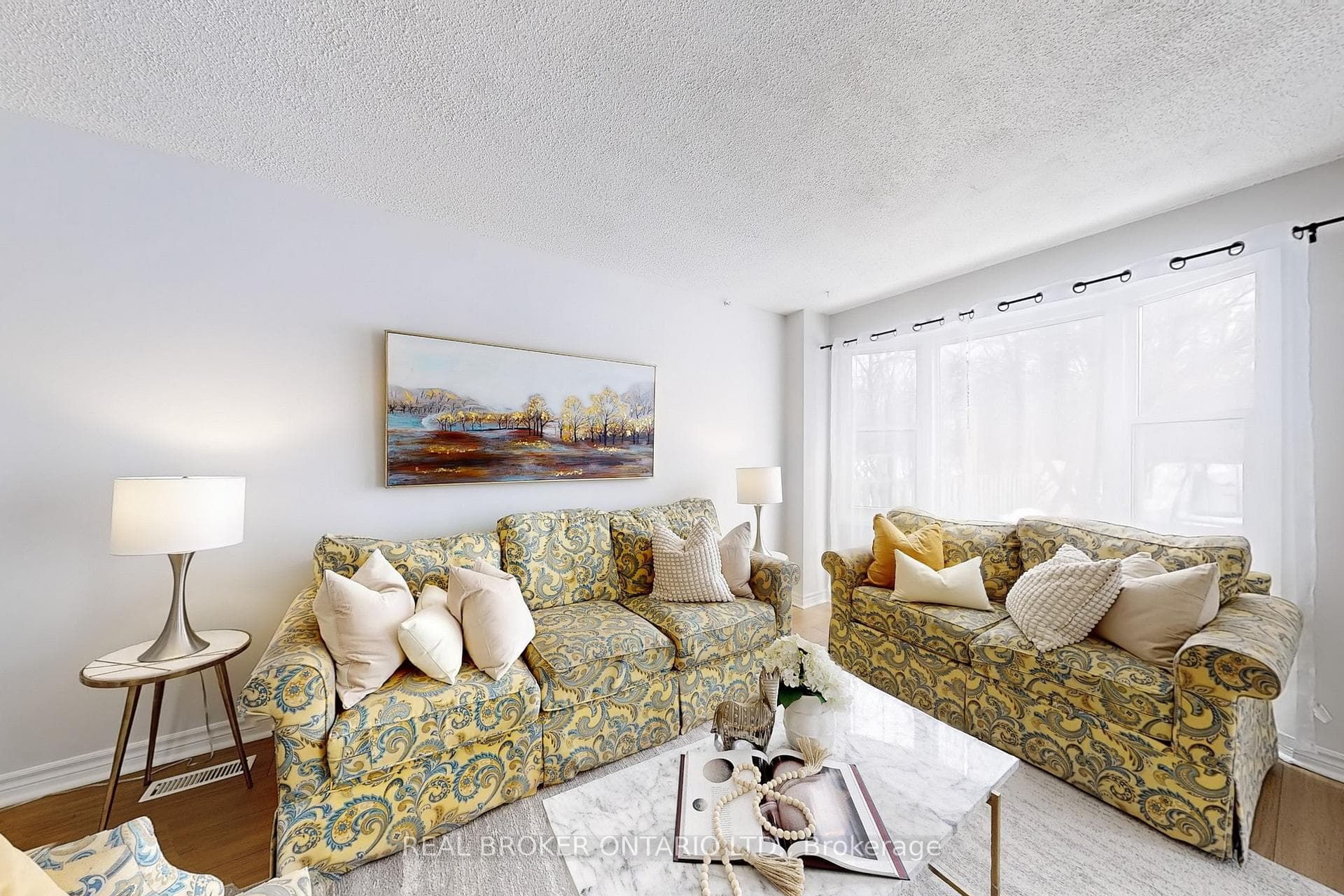 21 Prout Drive photo 4