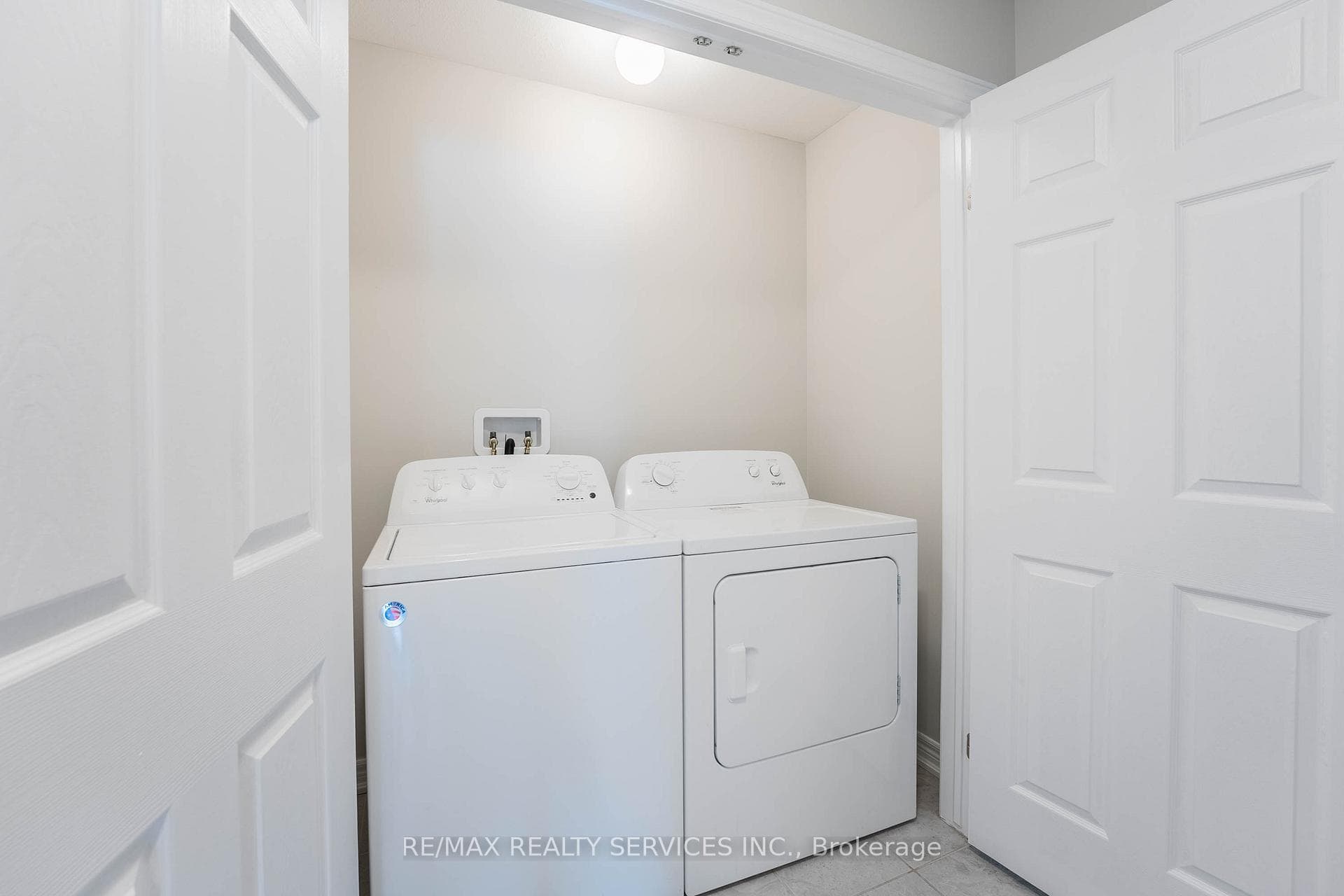 7619 Green Vista Gate photo 32