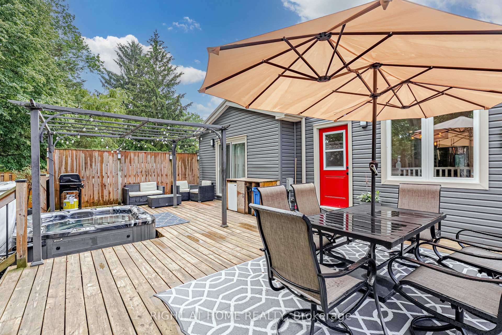 273 Alma Street photo 36