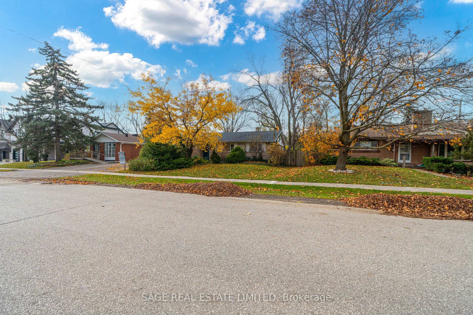 476 Sherin Drive photo 4