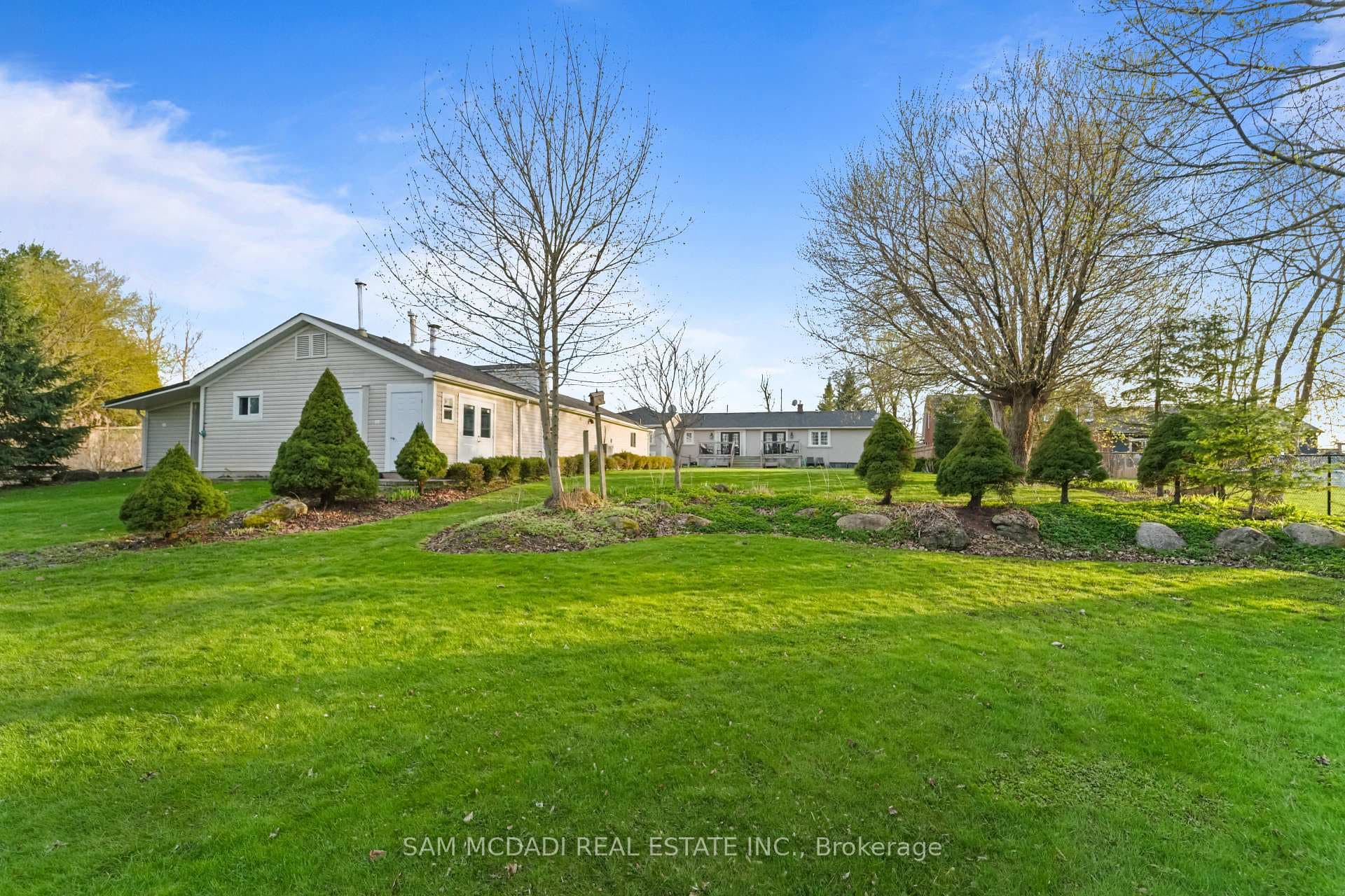 11269 Guelph Line photo 40