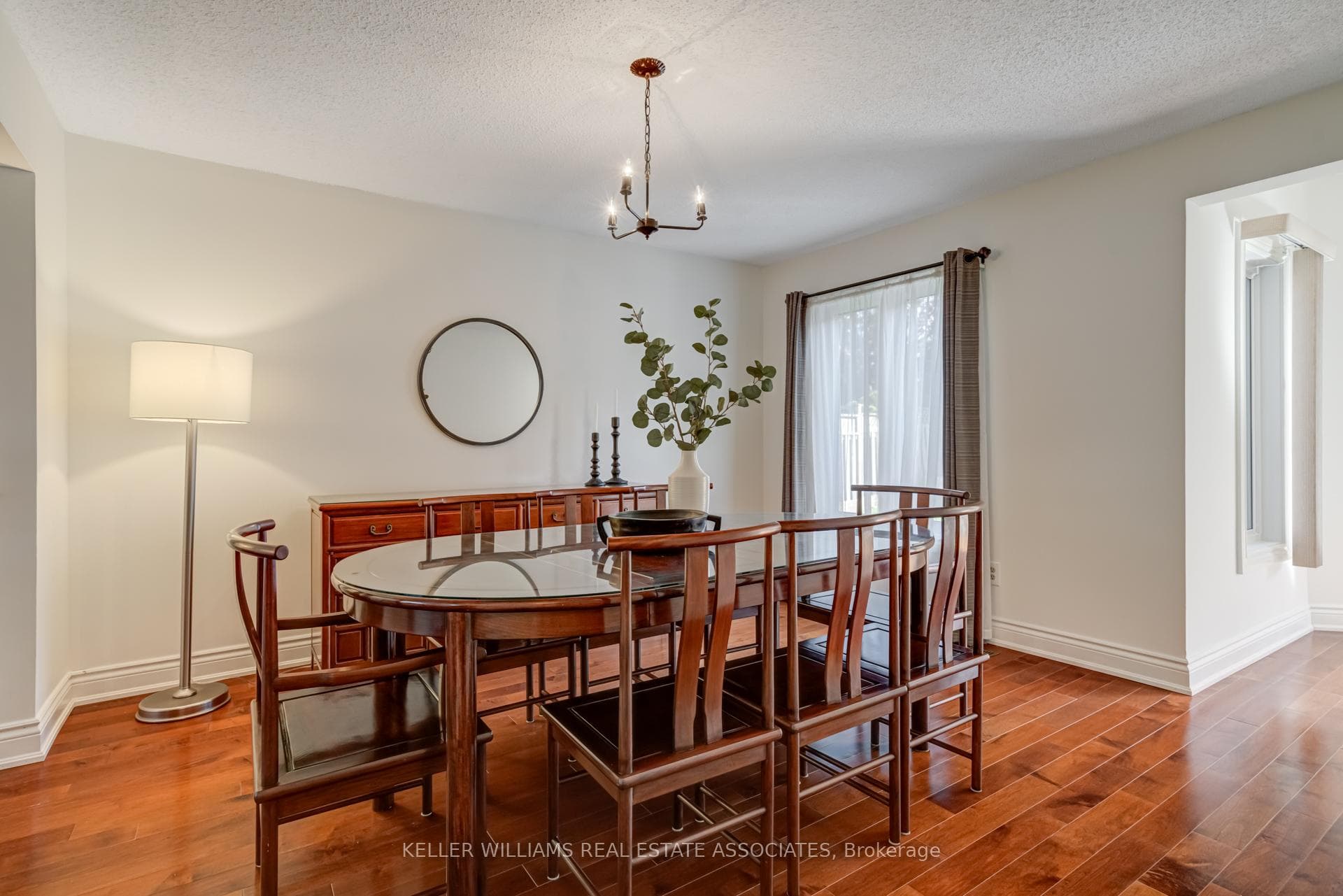 4108 Farnsworth Crescent photo 9