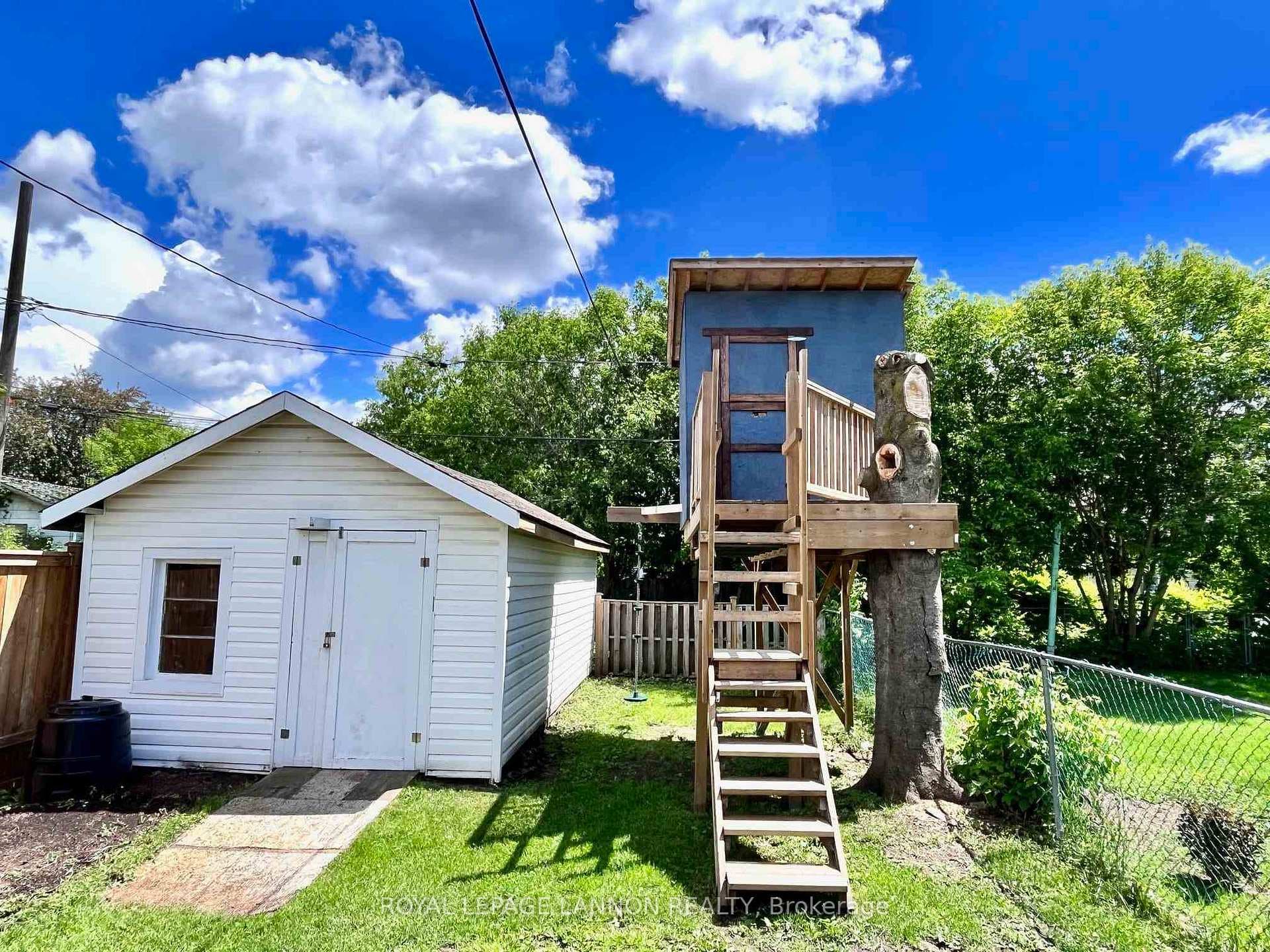 232 Balmoral Street photo 22