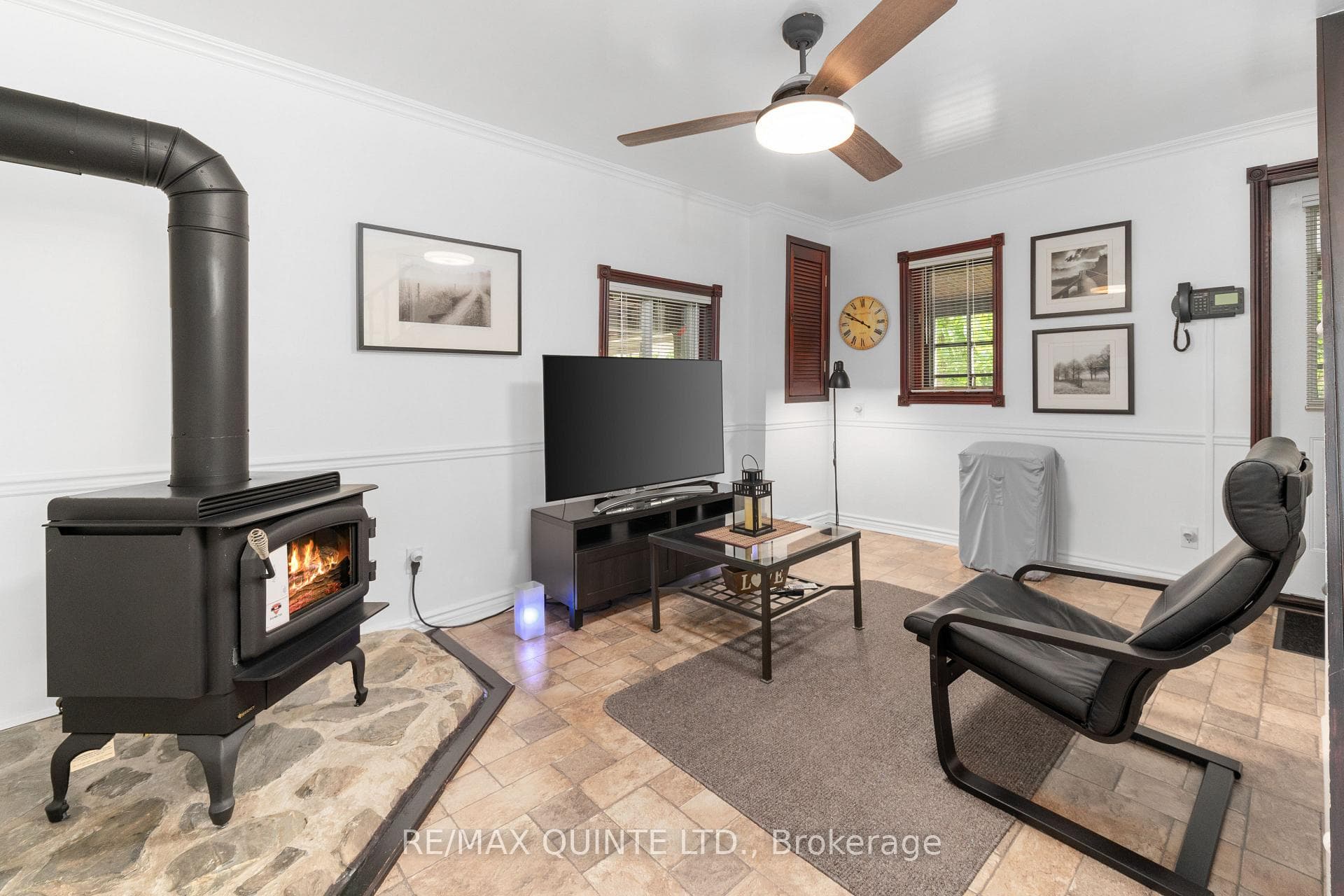 169 Simpson Road photo 4