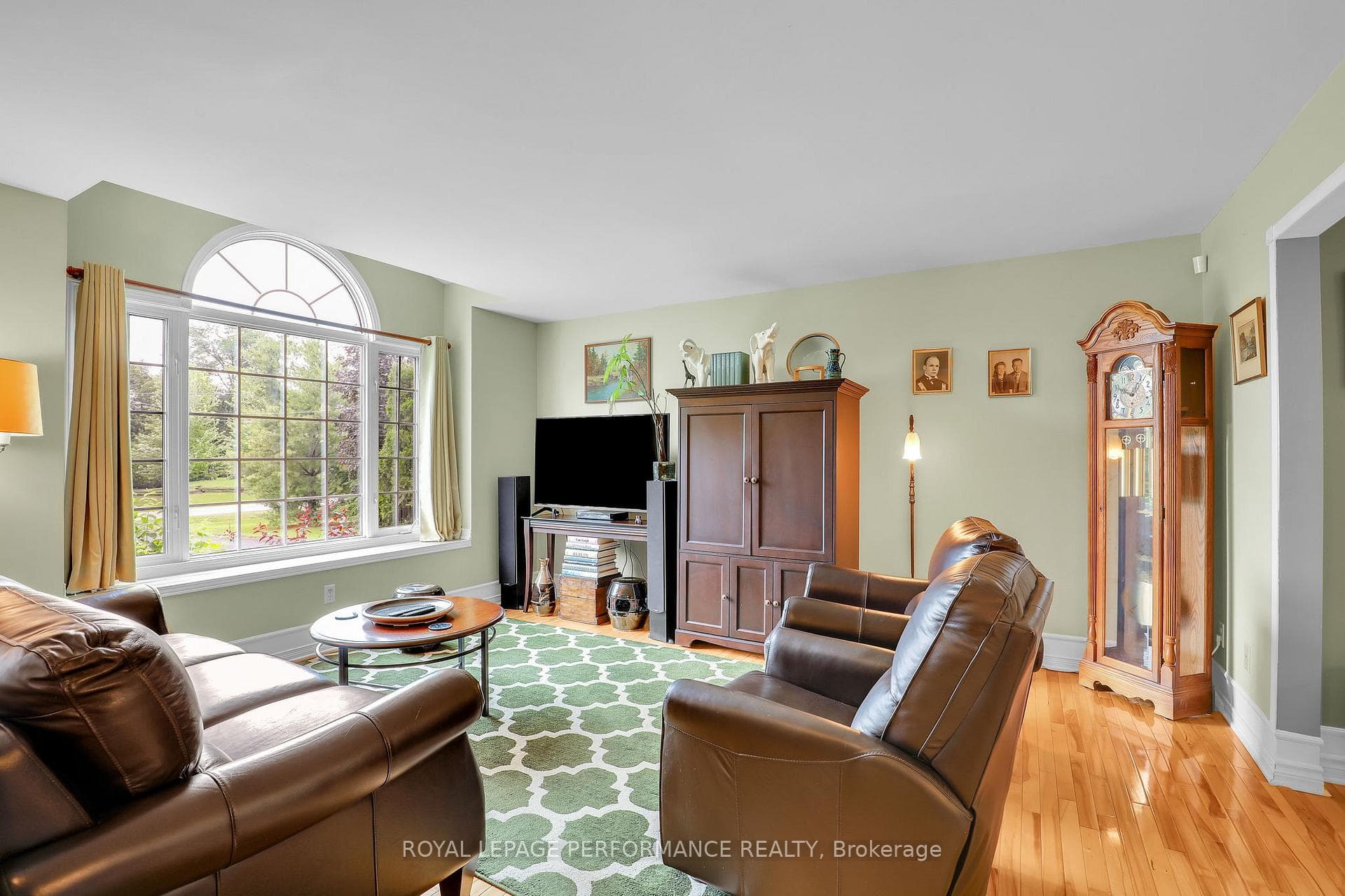 6115 Kaycourt Drive photo 10