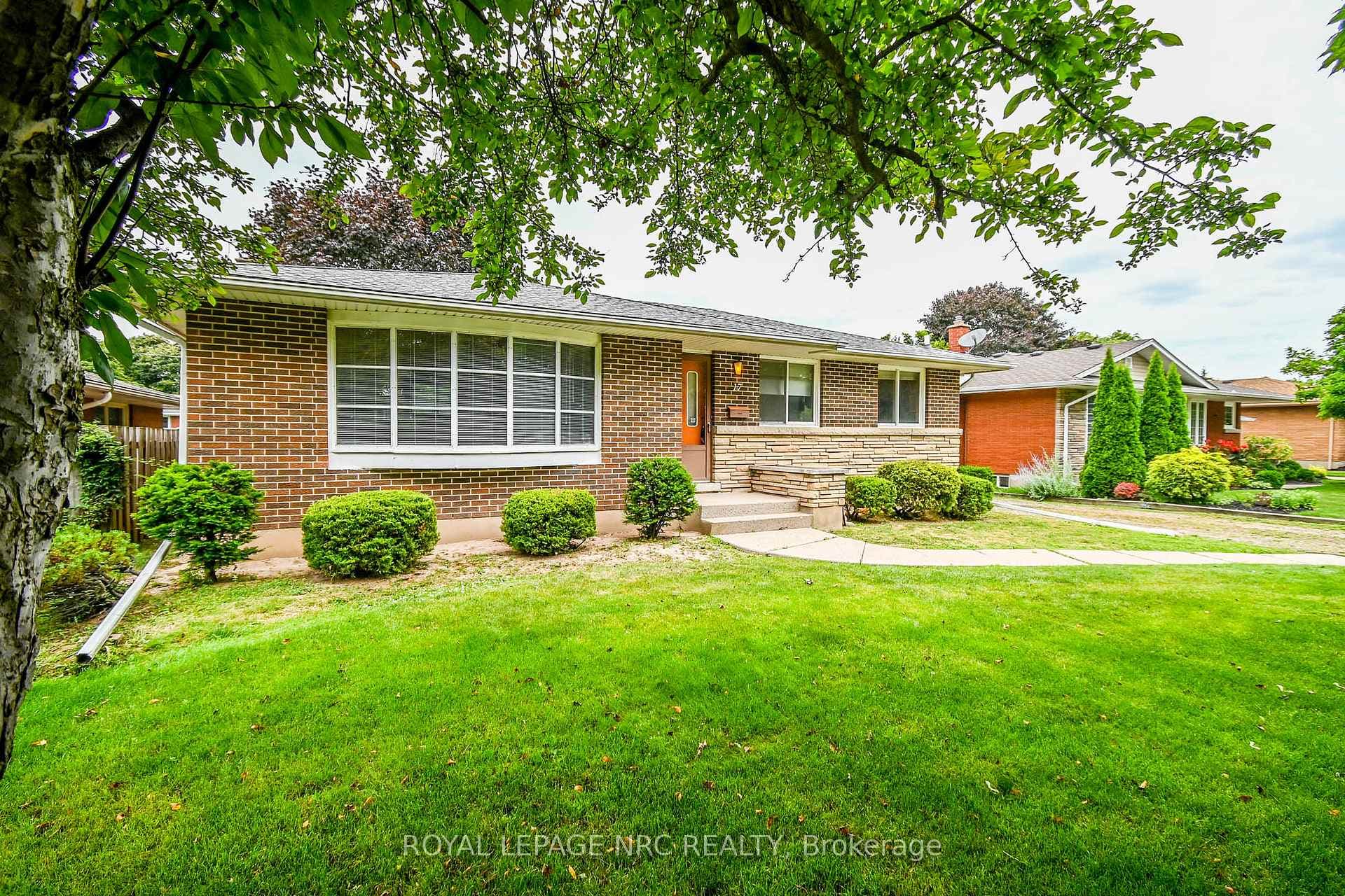 17 Preston Drive photo 3