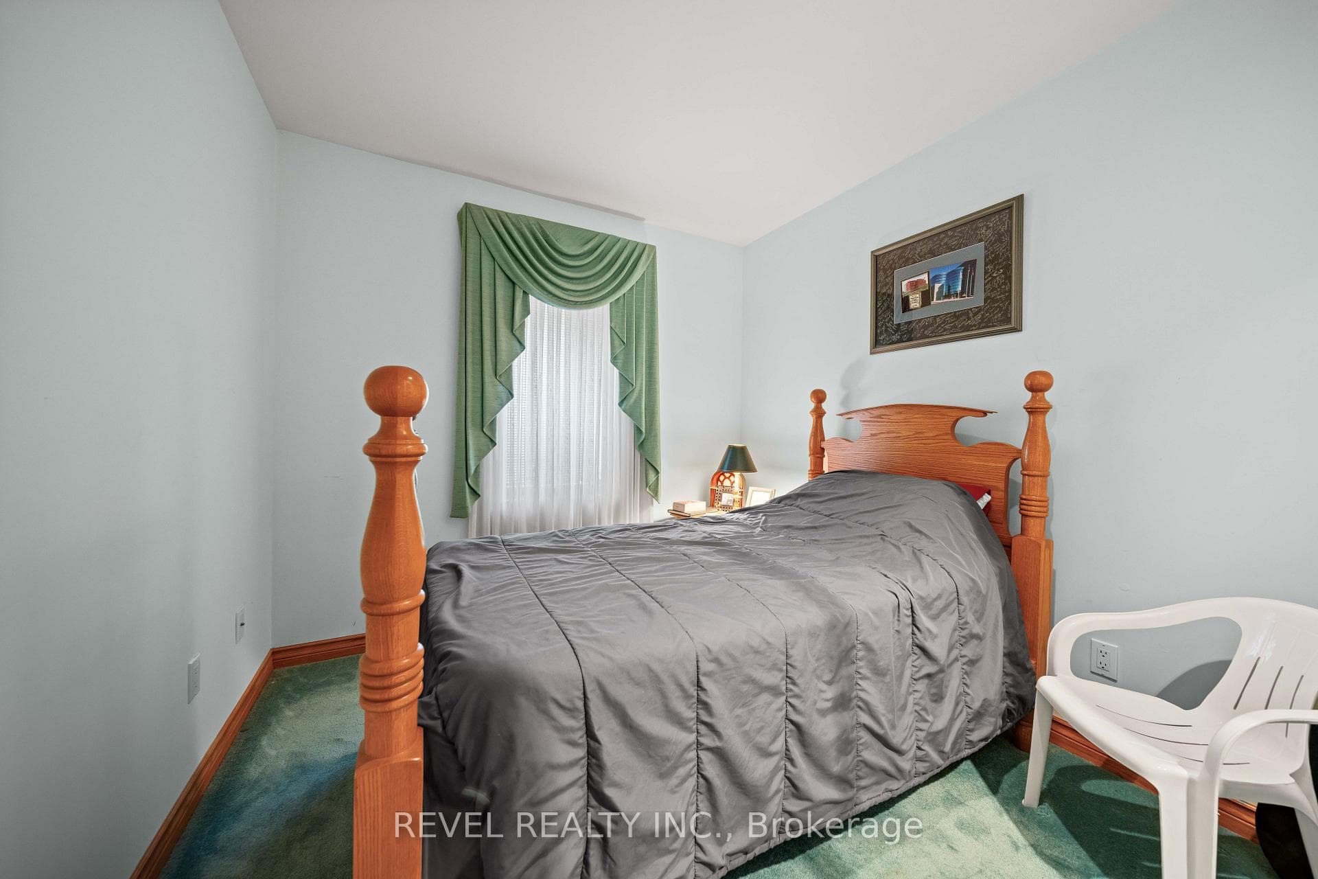 1627 Mardell Street photo 31